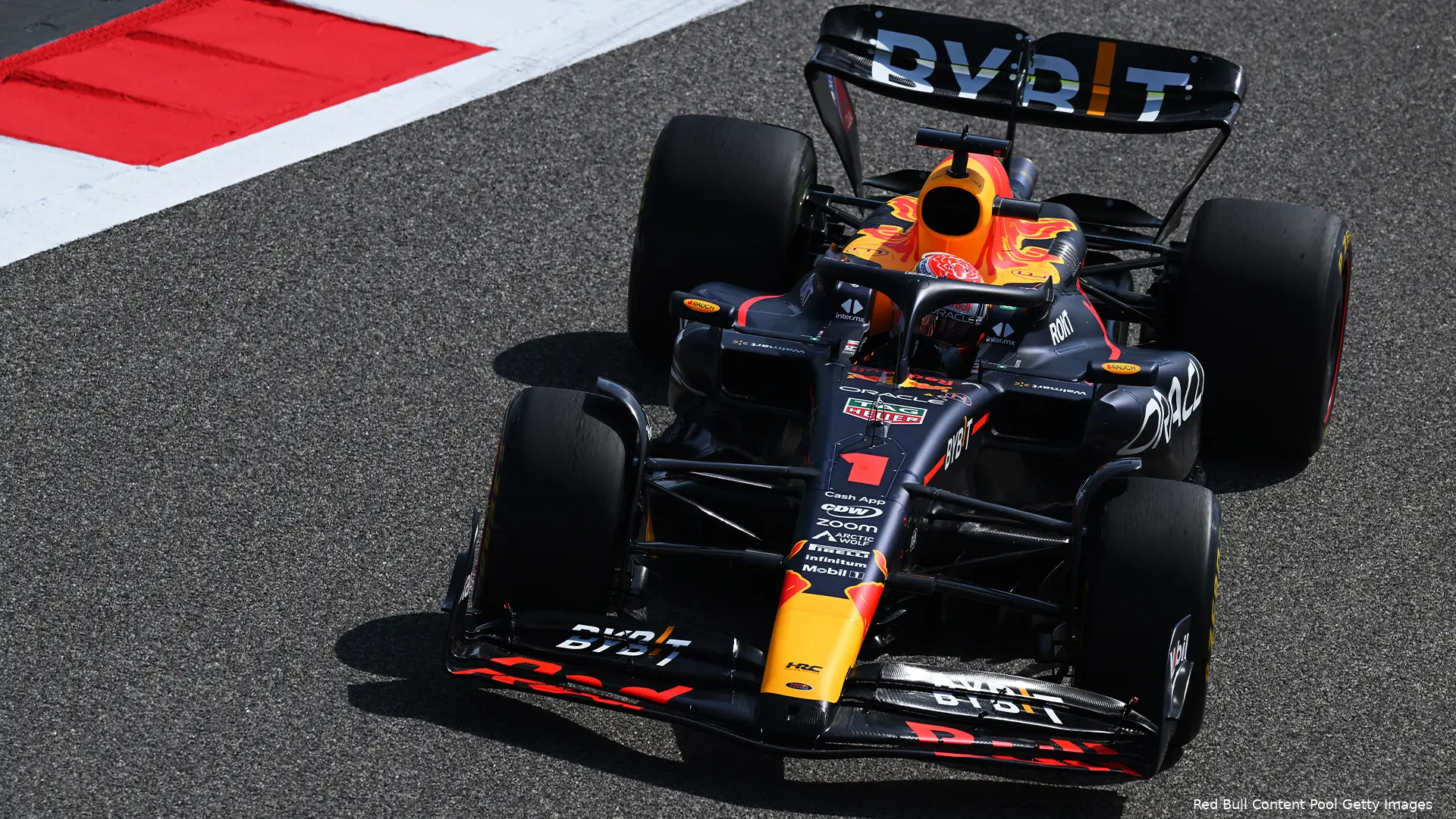 max verstappen rb19 red bull racing f1 testing bahrein 2023