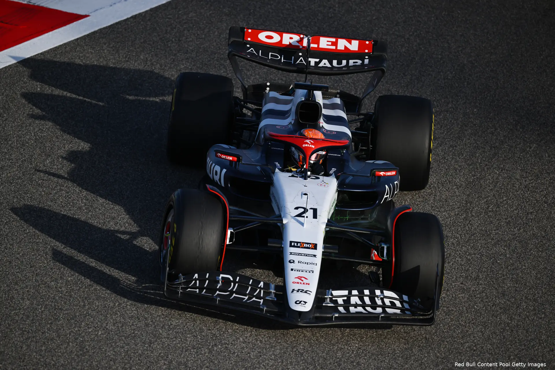 nyck de vries at04 alphatauri f1 testing bahrein 2023