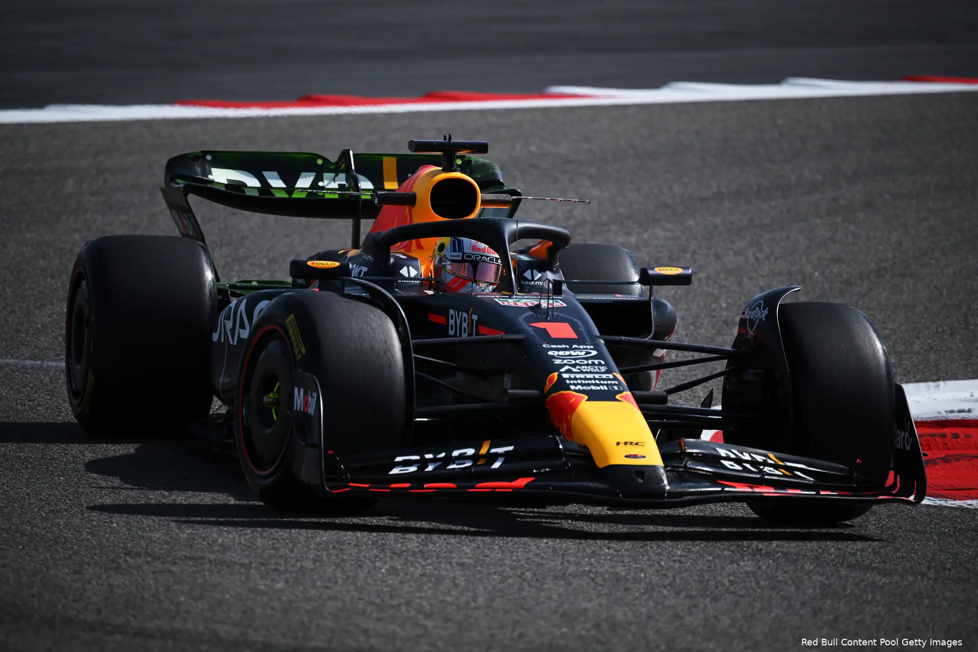 red bull racing verstappen bahrein test