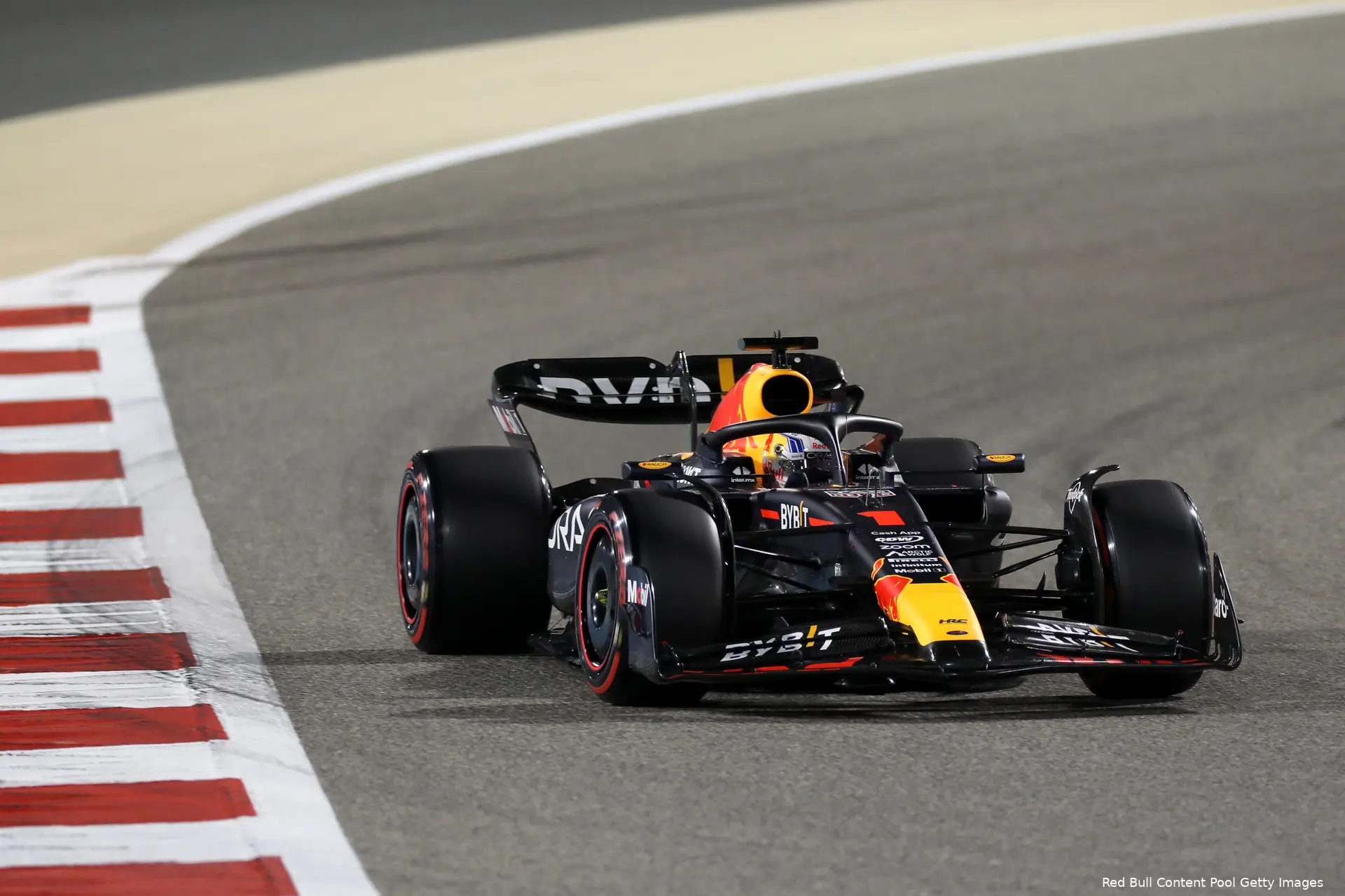 max verstappen rb19 red bull racing f1 gp bahrein 2023
