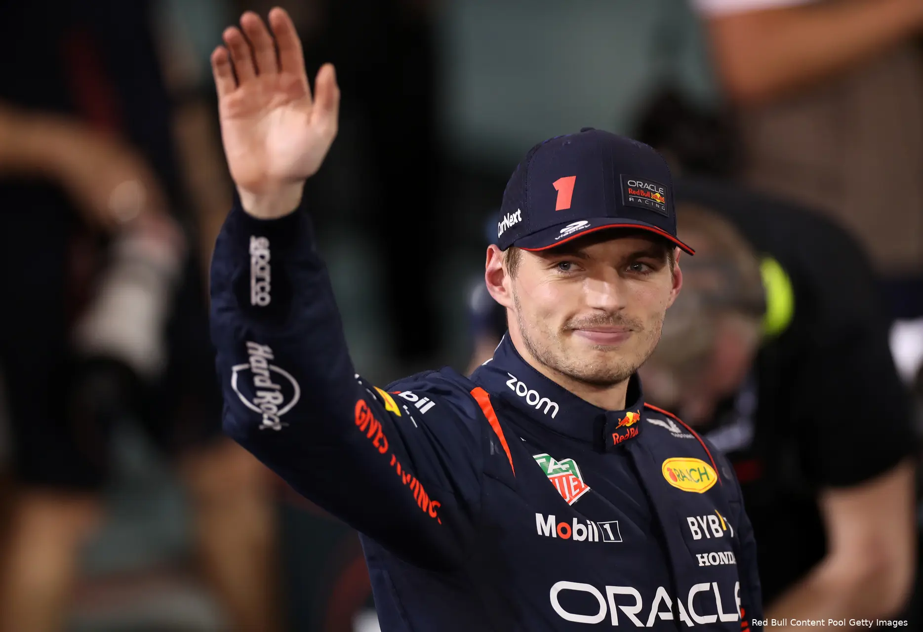 max verstappen rb19 red bull racing f1 zwaaien gp bahrein 2023