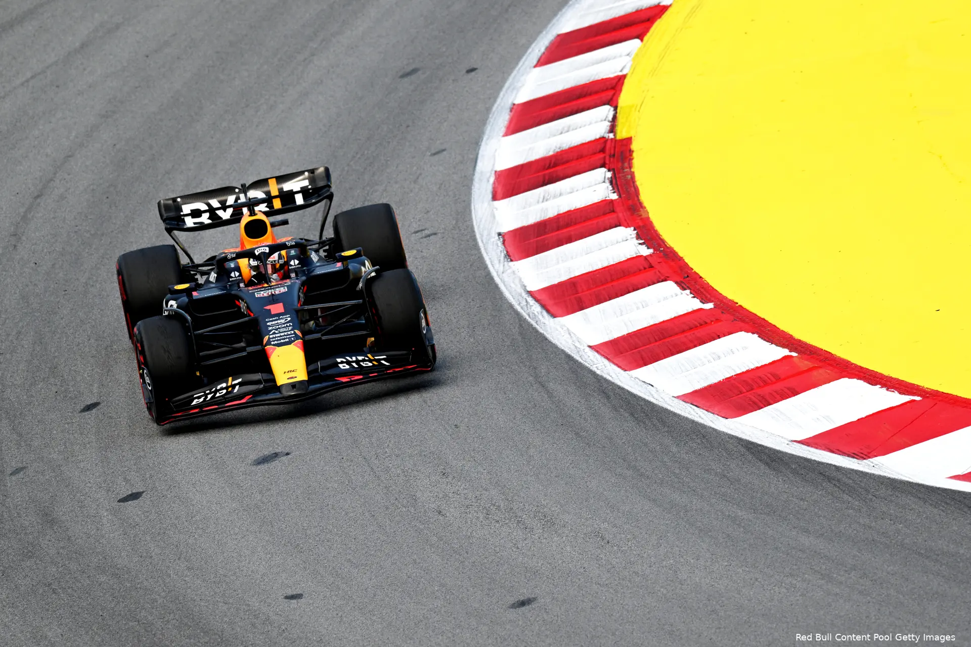 max verstappen rb19 red bull racing f1 gp spanje 2023