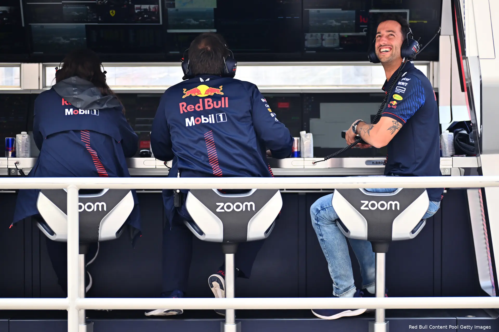 ricciardo pitwall red bull vt1 canada 2023