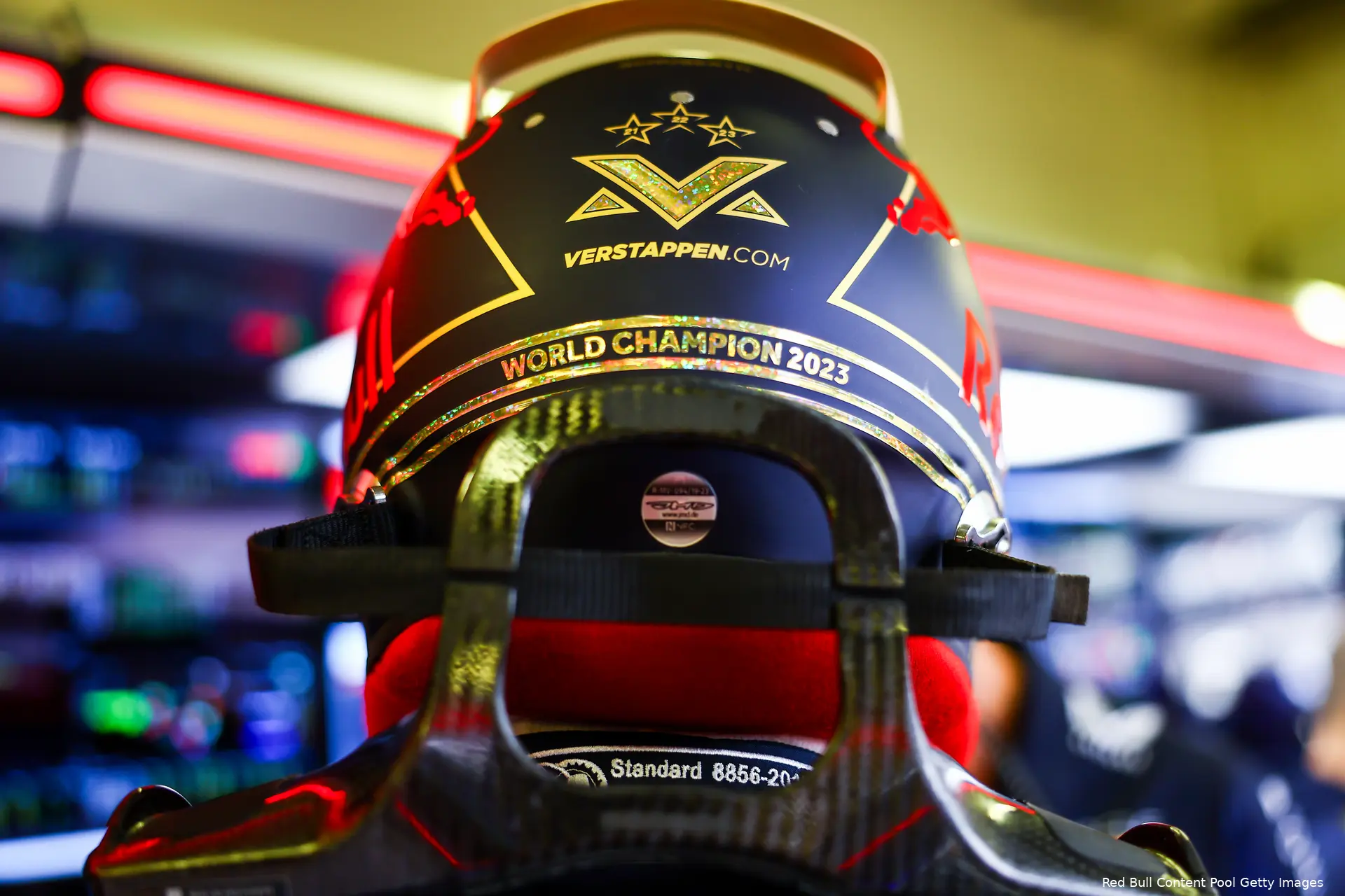 max verstappen helm 2023