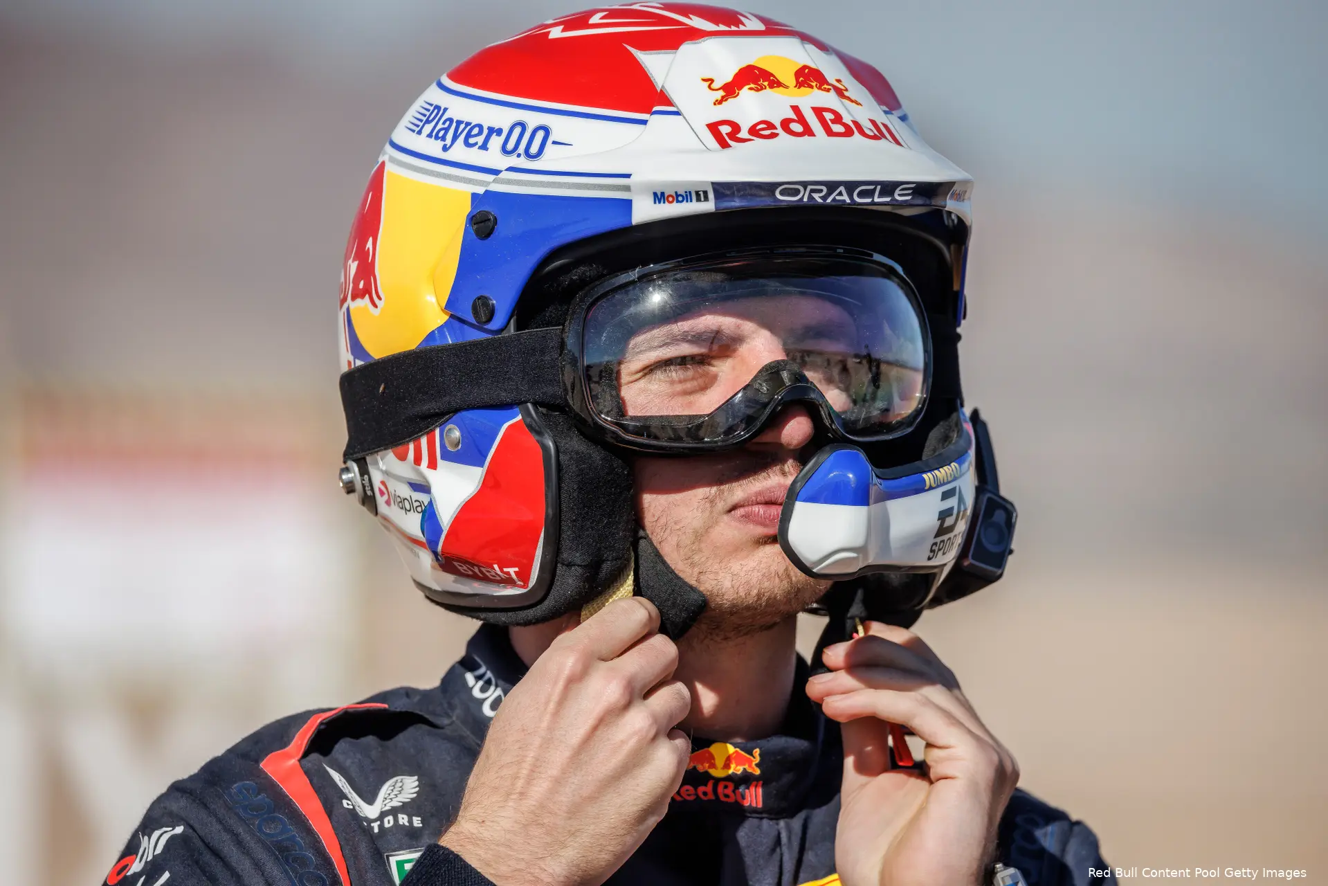 las vegas woestijn max verstappen helm