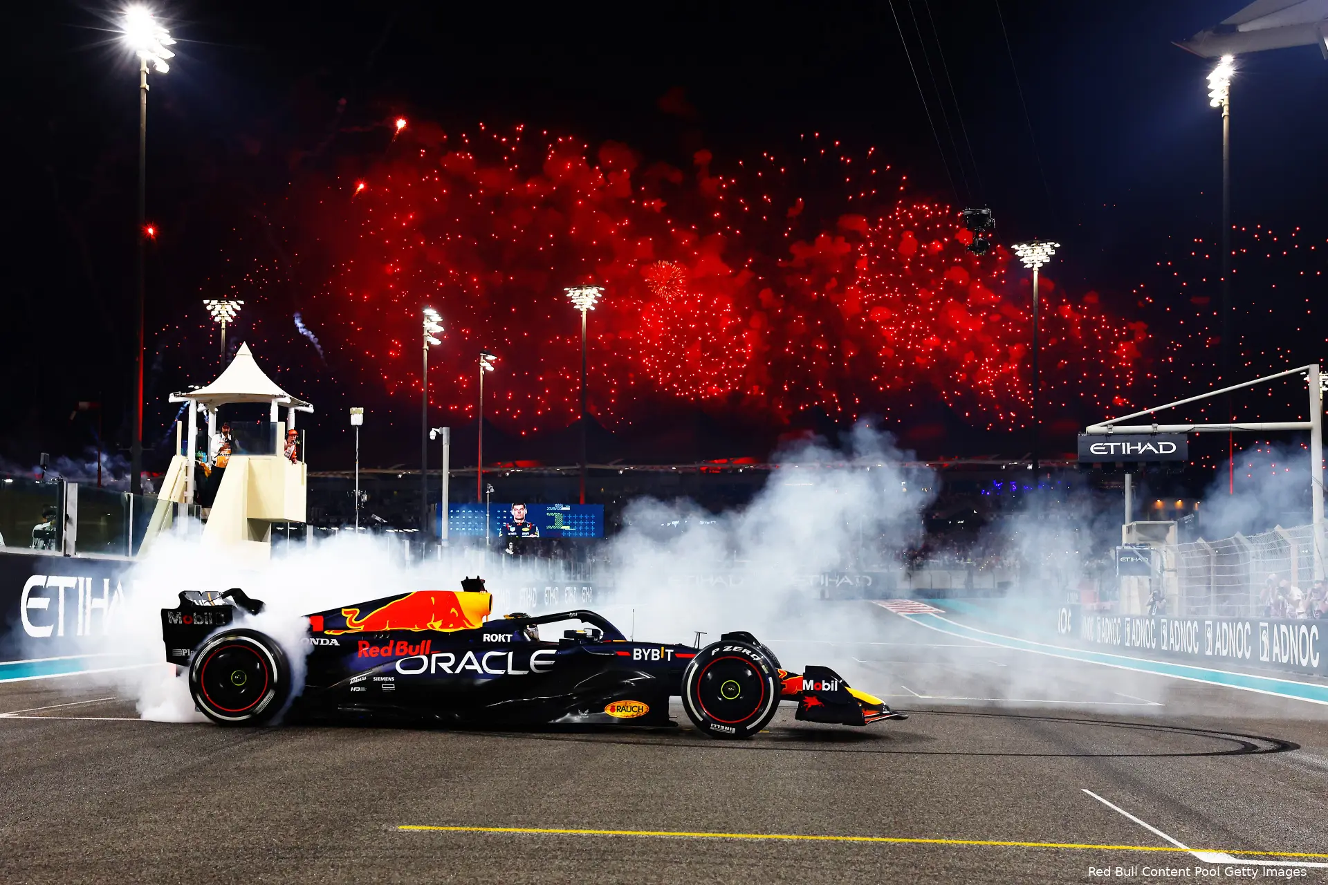 max verstappen redbullracing abudhabi
