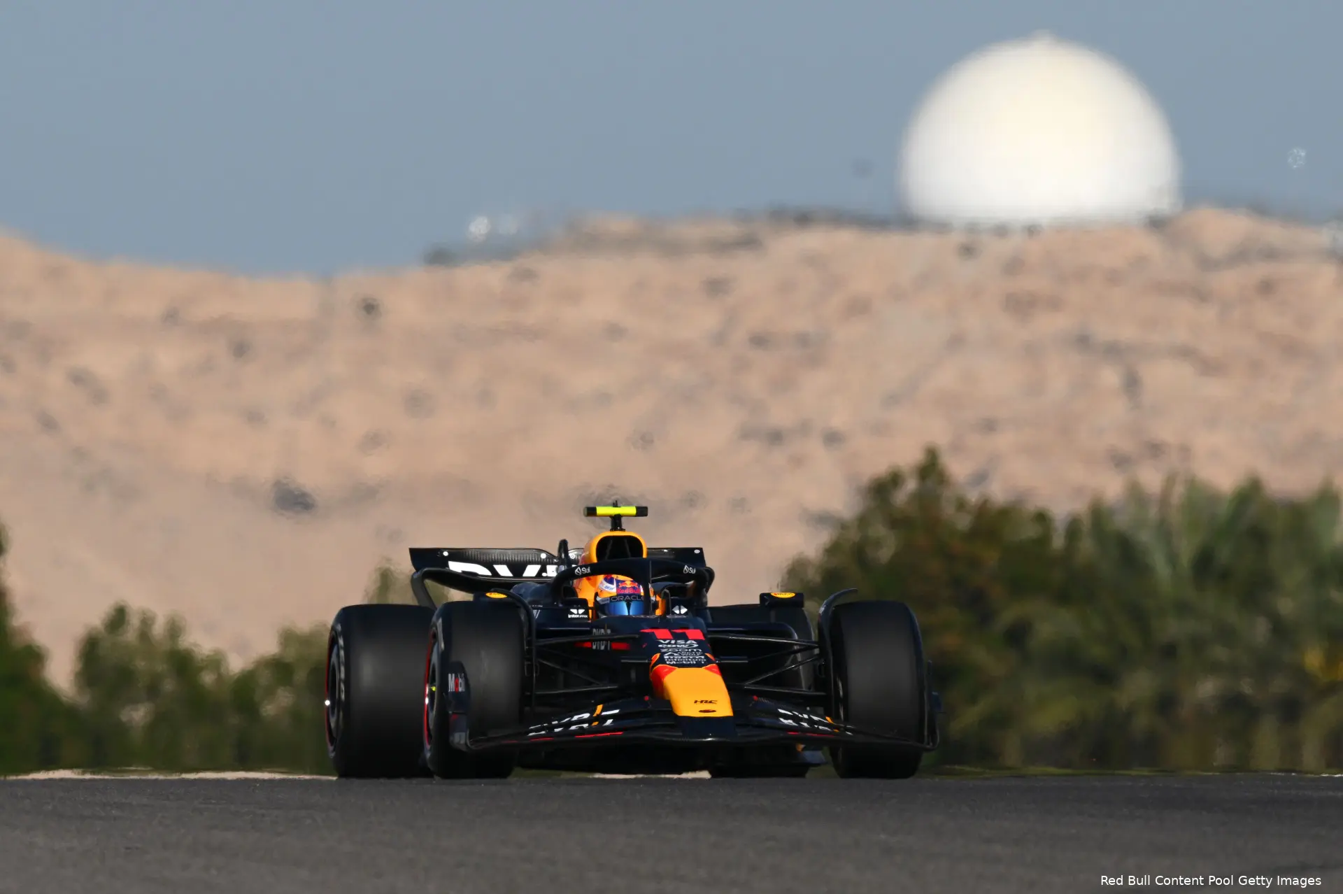 rb20 red bull sergio perez wintertest bahrein 2024