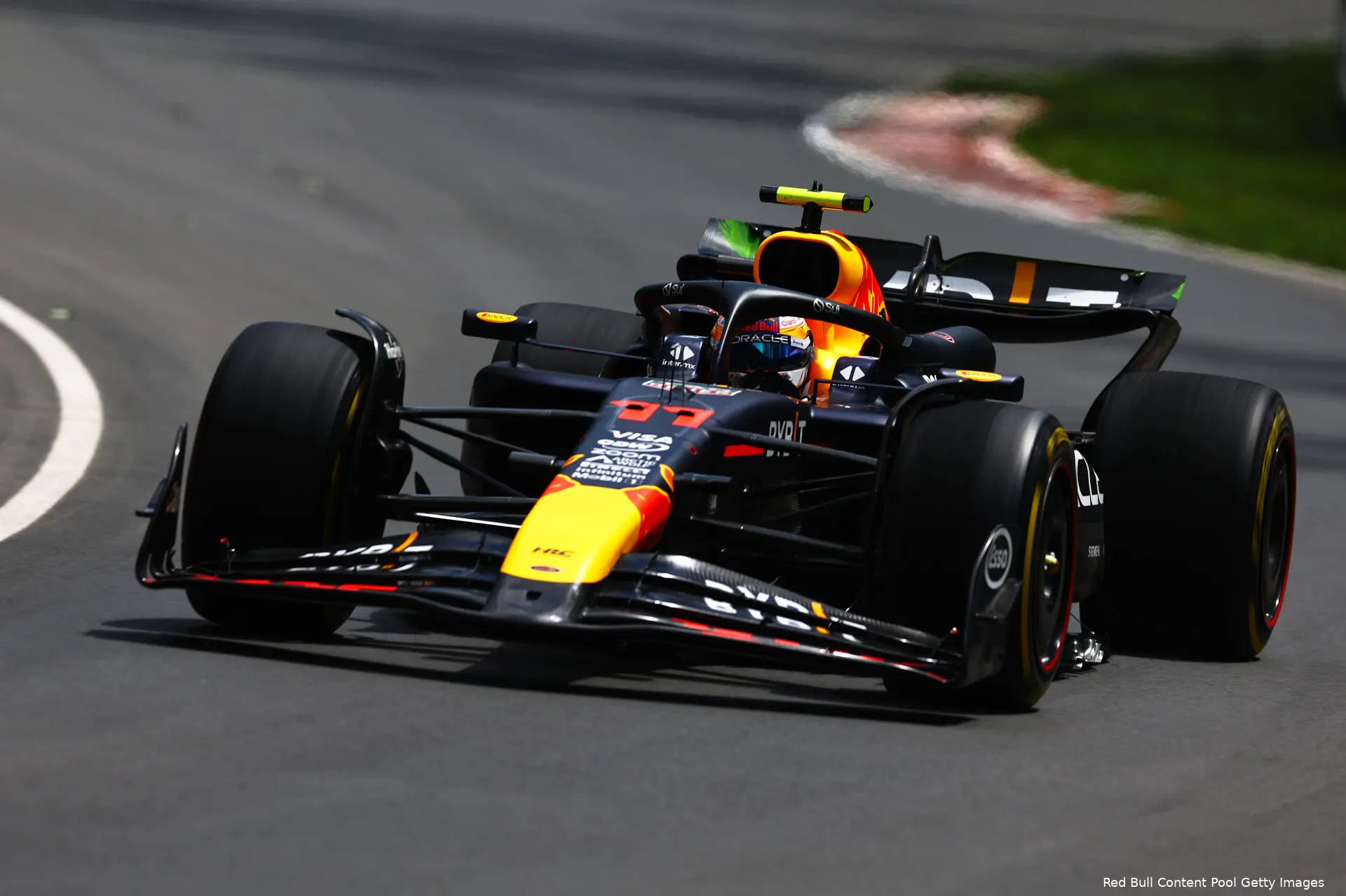 sergio perez canada redbullracing zaterdag 2024