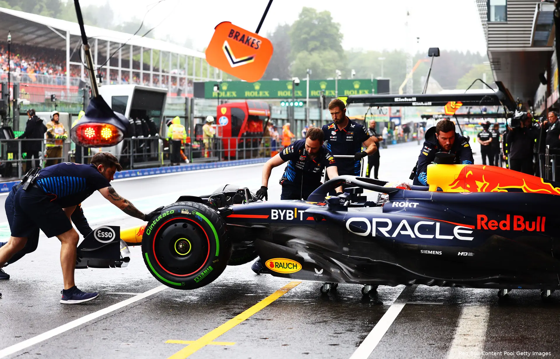 max verstappen red bull racing rb20 regen spa belgie 122
