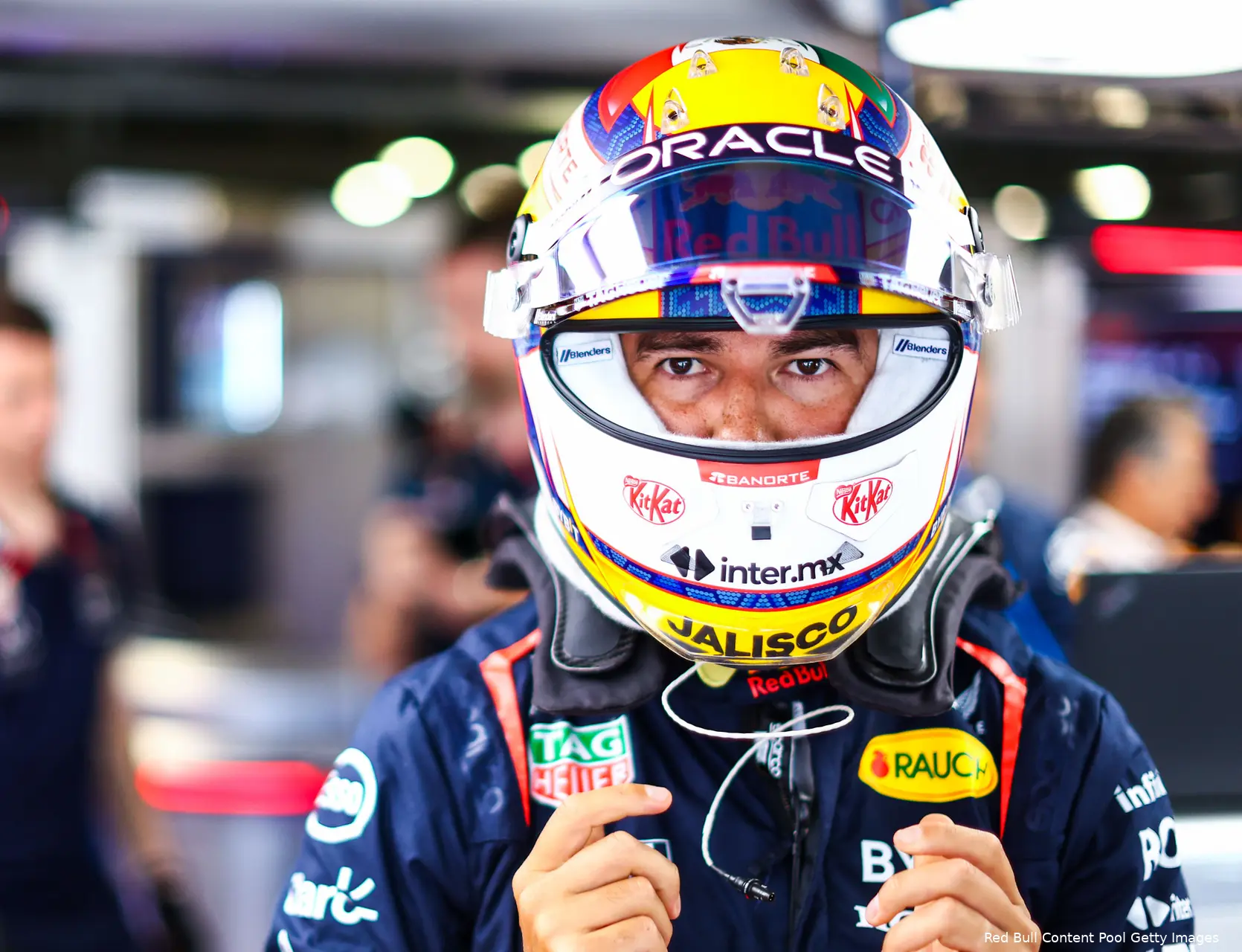 sergio perez helm red bull racing italie 1