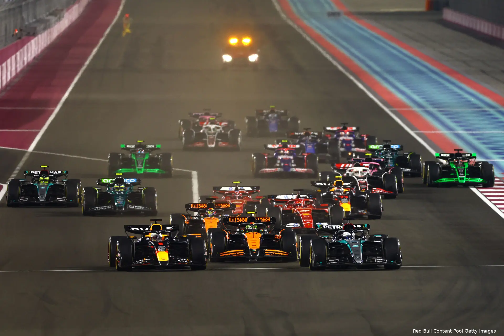 max verstappen lando norris qatar rb20 12 start 34