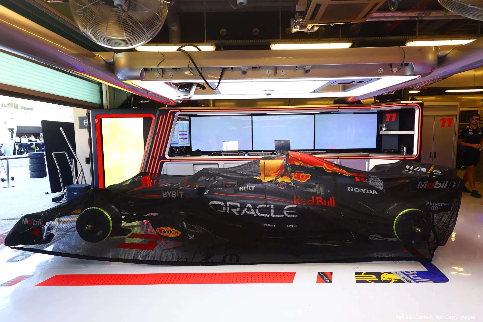 rb20 museumstuk abu dhabi max verstappen 1