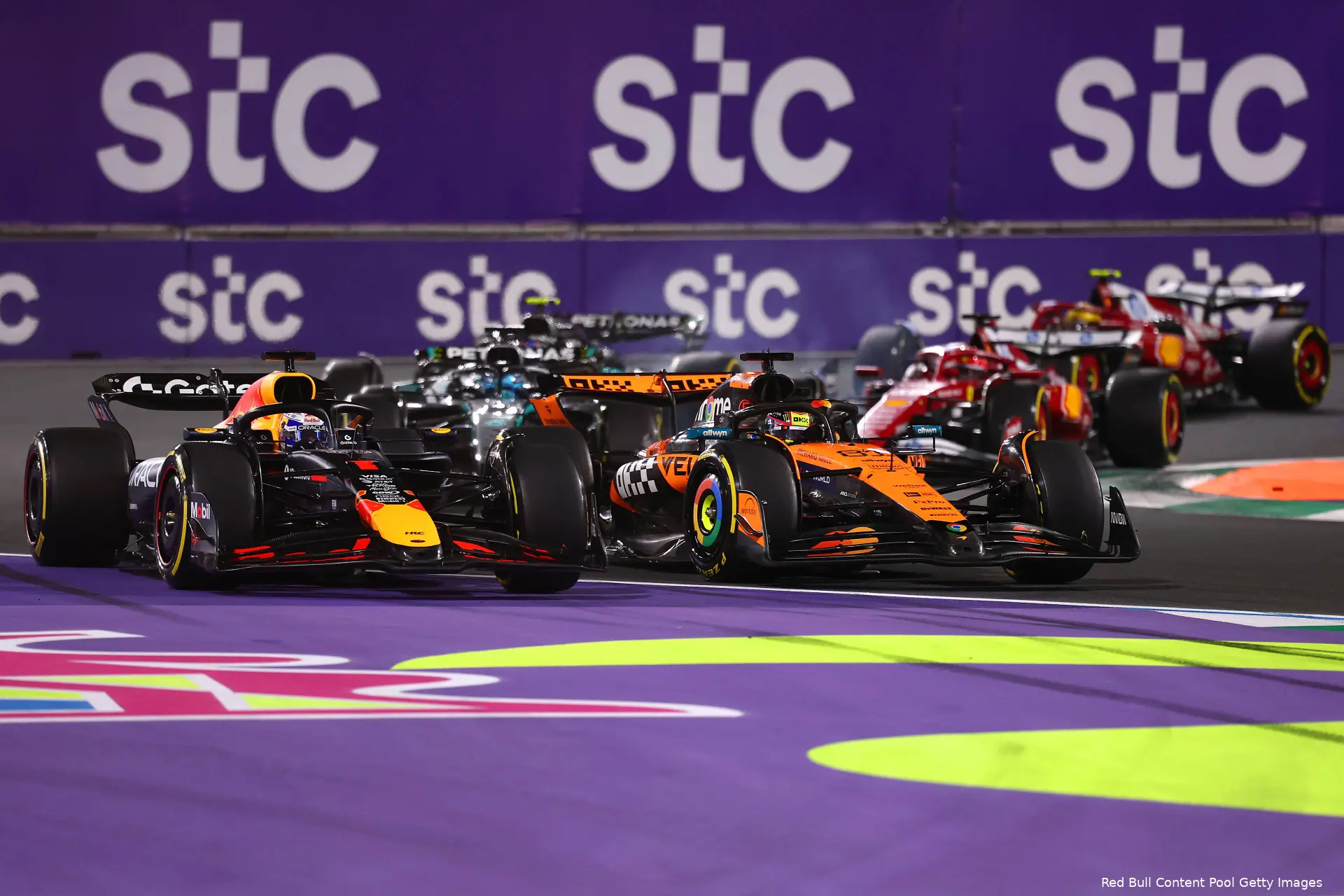 red bull racing max verstappen mclaren oscar piastri gp saoedi arabie 2025 zondag