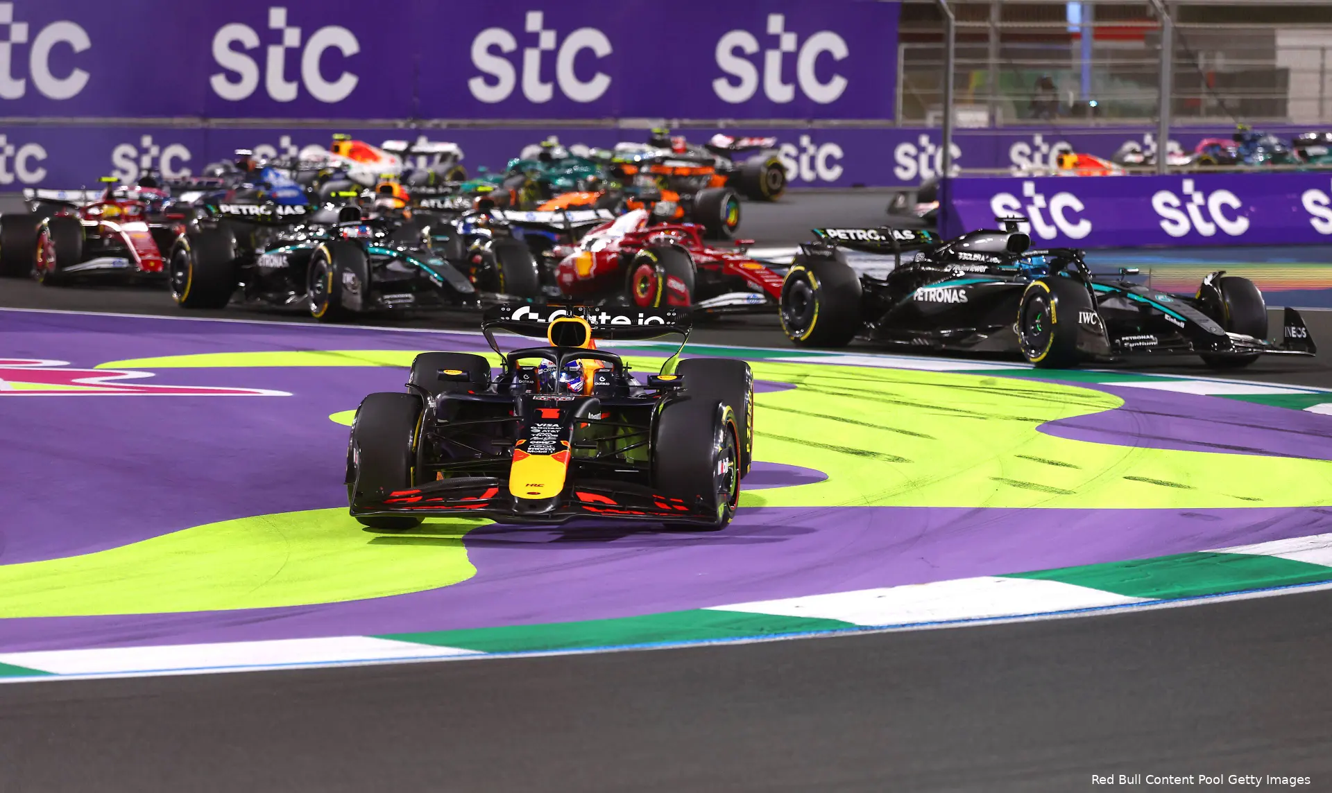 red bull racing max verstappen mercedes andrea kimi antonelli george russell ferrari lewis hamilton charles leclerc gp saoedi arabie 2025 zondag