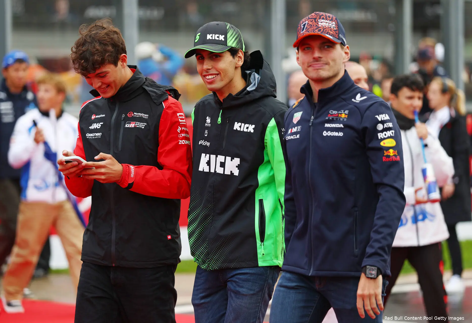 red-bull-racing-max-verstappen-stake-sauber-gabriel-bortoleto-haas-oliver-bearman-gp-belgie-2025-zondag