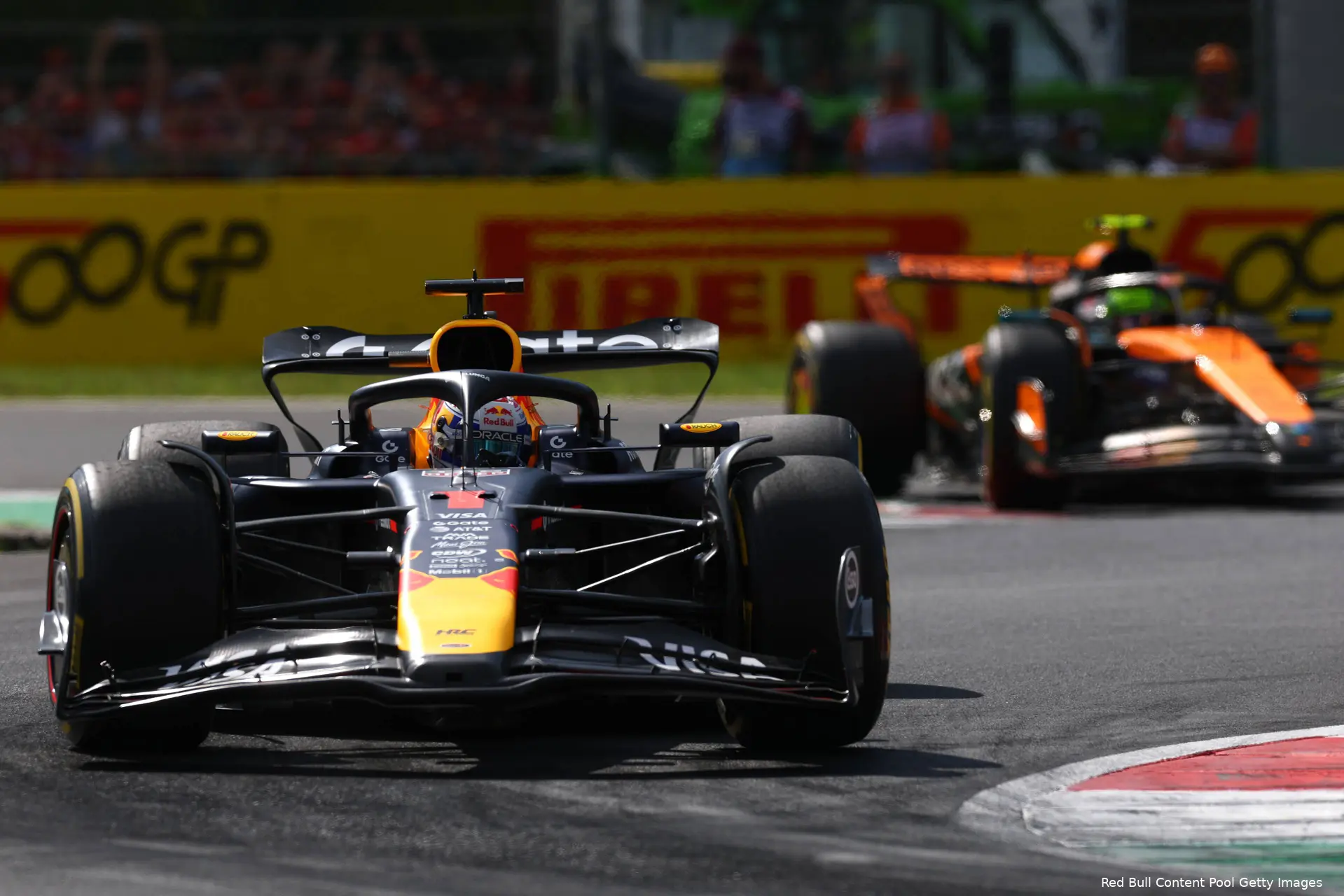 max-verstappen-red-bull-racing-gp-italie-2025-zondag-mclaren