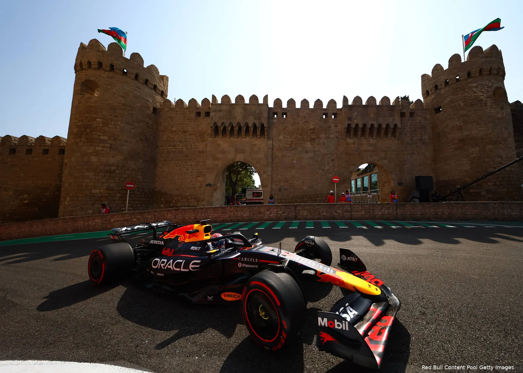 max-verstappen-red-bull-racing-vrijdag-bakoe-azerbeidzjan-2025