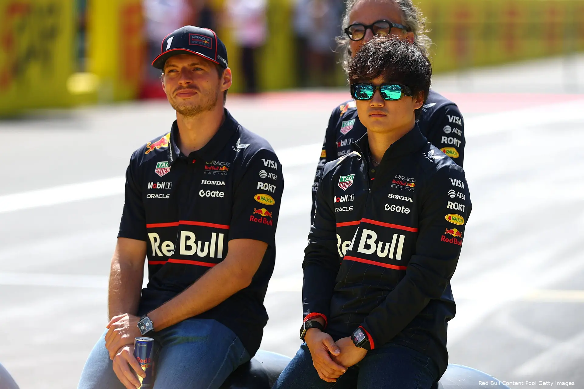 yuki-tsunoda-max-verstappen-laurent-mekies-red-bull-racing-gp-italie-2025-zondag-2