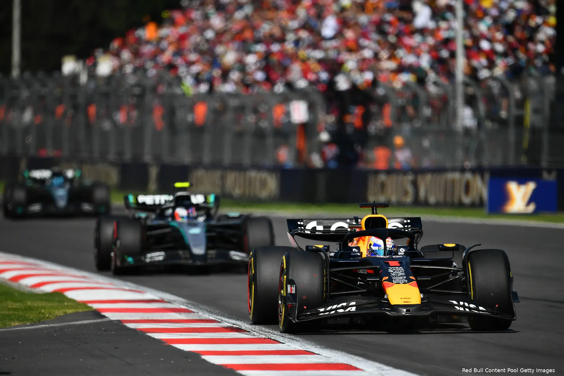 kimi-antonelli-george-russell-mercedes-max-verstappen-red-bull-racing-mexico-zondag-2025