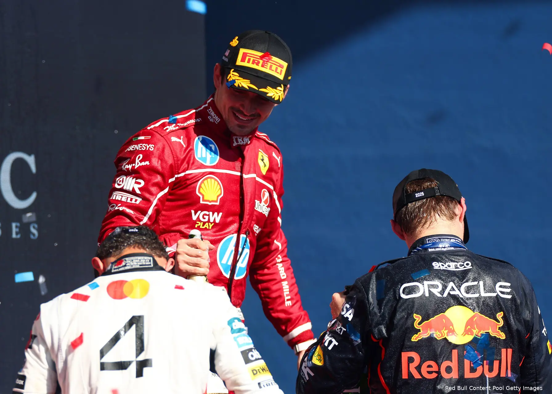lando-norris-mclaren-charles-leclerc-ferrari-max-verstappen-red-bull-racing-cota-zondag-2025