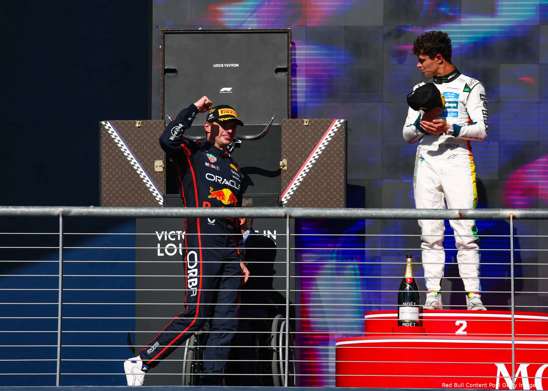 lando-norris-mclaren-max-verstappen-red-bull-racing-cota-zondag-2025