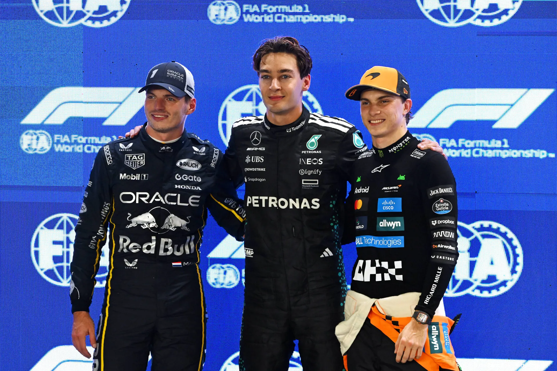 max-verstappen-red-bull-racing-gp-singapore-2025-zaterdag-george-russell-mercedes-oscar-piastri-mclaren