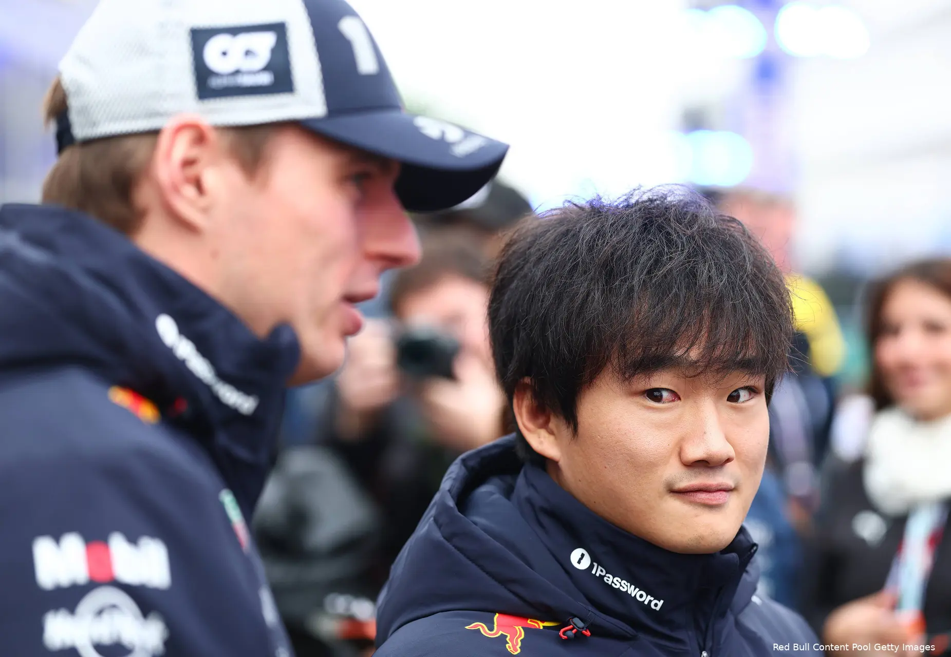 max-verstappen-2025-las-vegas-vt3-zaterdag-yuki-tsunoda-lachen