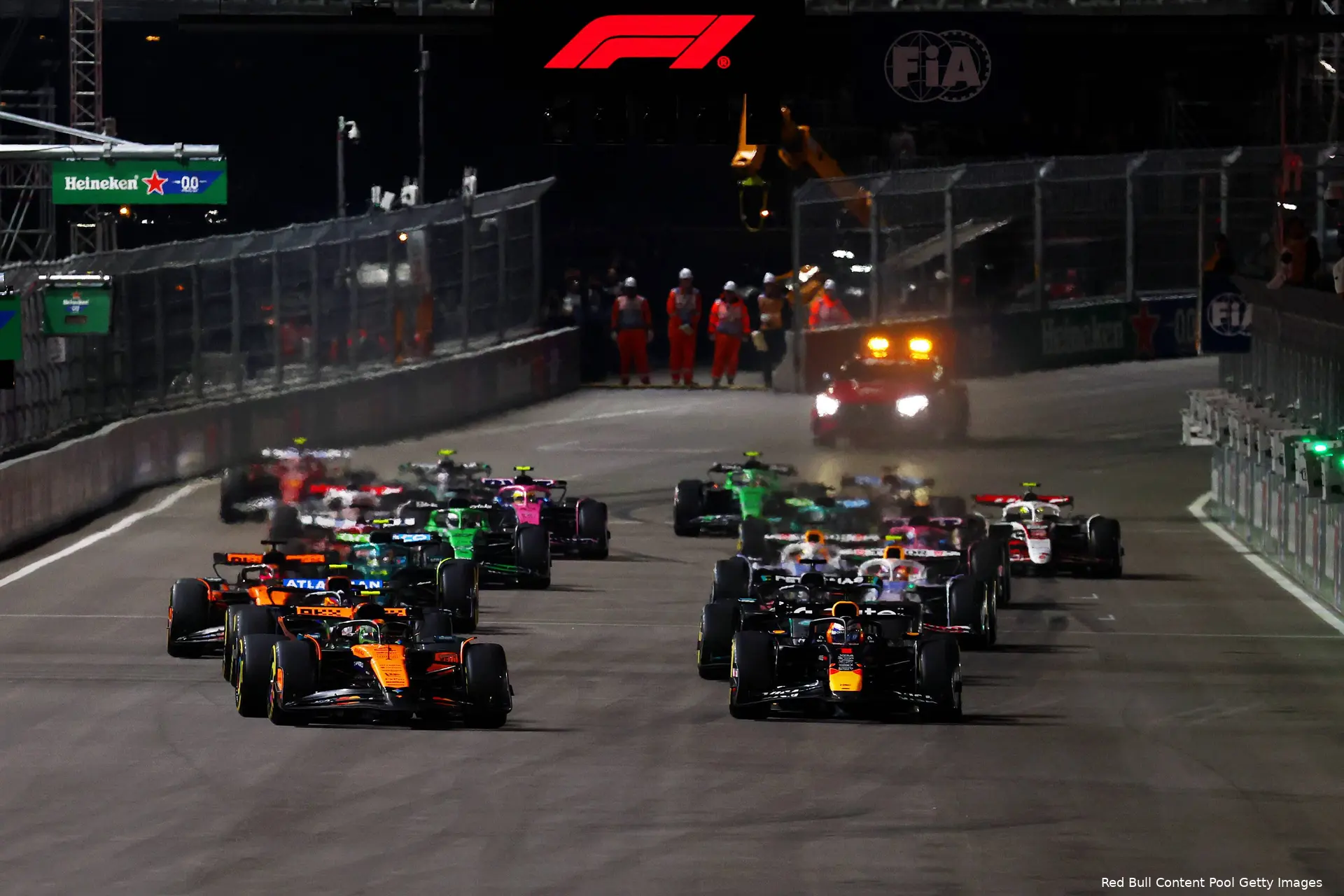 max-verstappen-red-bull-racing-gp-las-vegas-2025-zondag-george-russell-mercedes-mclaren-lando-norris-start
