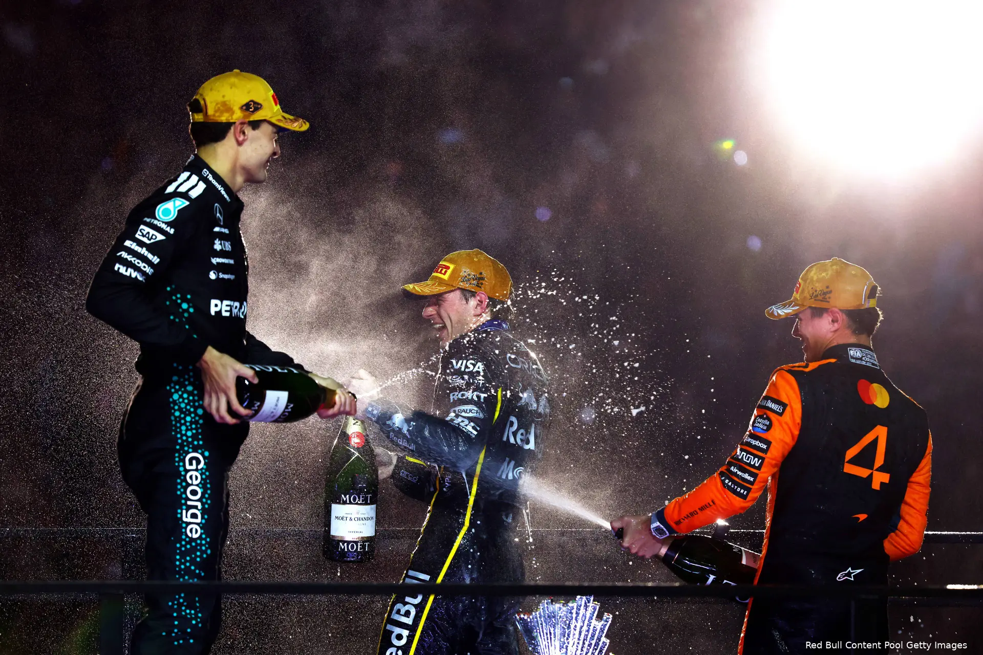 max-verstappen-red-bull-racing-gp-las-vegas-2025-zondag-mercedes-george-russell-lando-norris-mclaren-3