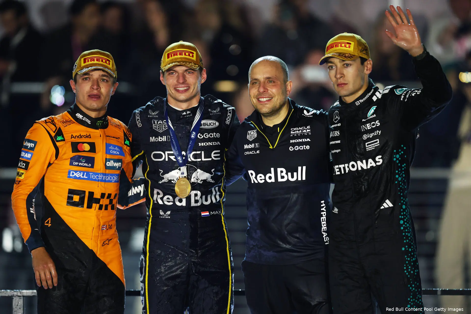 max-verstappen-red-bull-racing-gp-las-vegas-2025-zondag-mercedes-george-russell-lando-norris-mclaren-gianpiero-lambiase