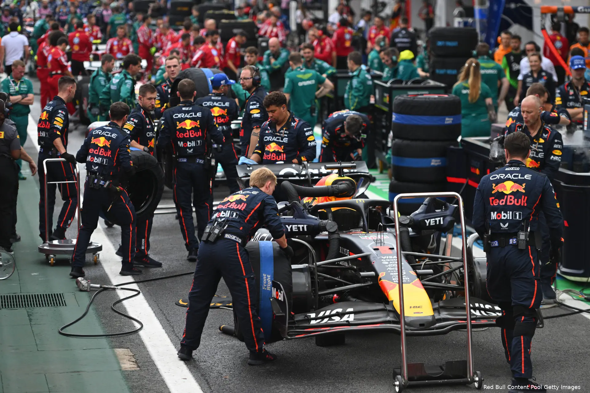 max-verstappen-red-bull-racing-gp-sao-paulo-2025-zaterdag-15