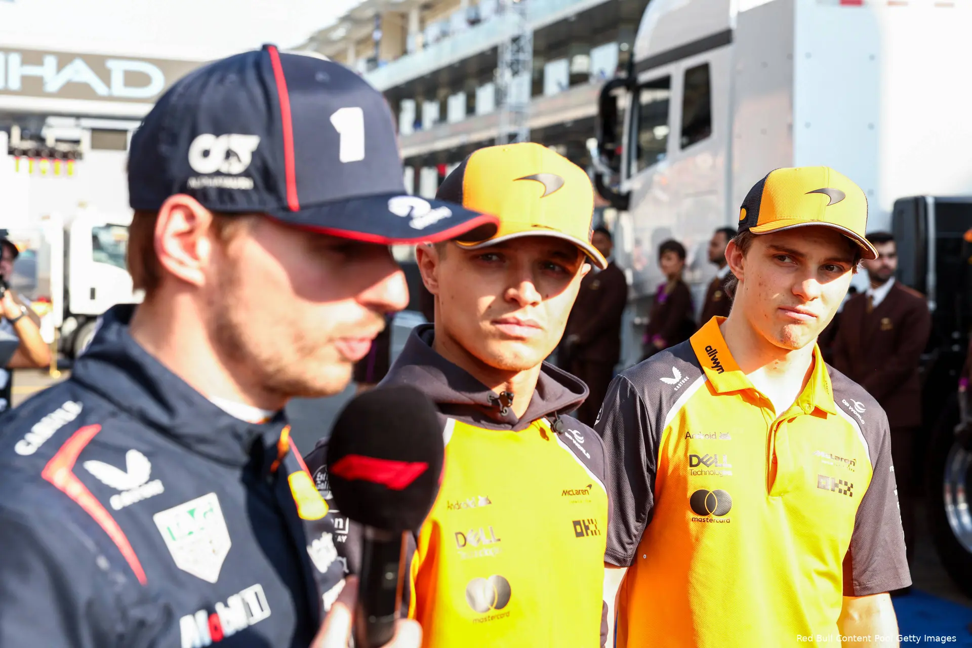 max-verstappen-mclaren-oscar-piasti-lando-norris-red-bull-racing-gp-abu-dhabi-2025-zondag