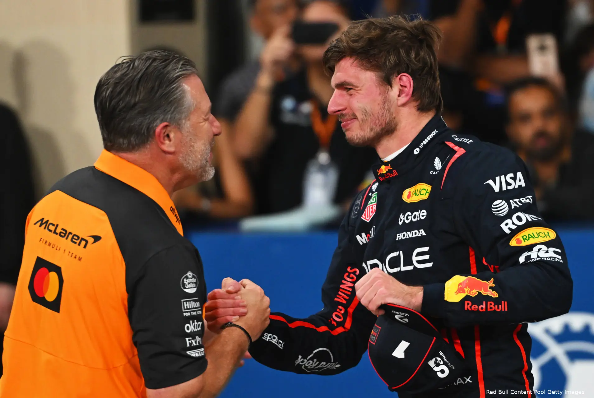 max-verstappen-red-bull-racing-2025-gp-abu-dhabi-zaterdag-zak-brown-mclaren