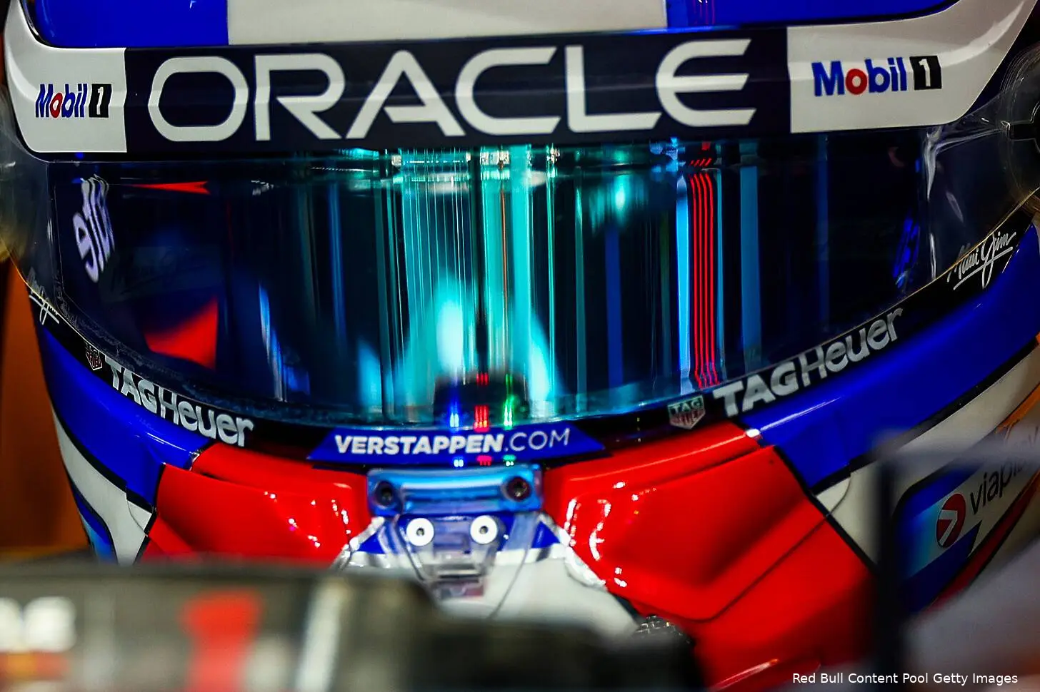 max-verstappen-red-bull-racing-gp-abu-dhabi-2025