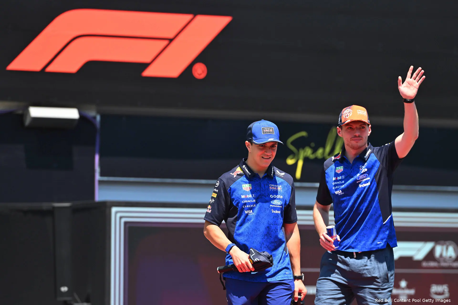 isack-hadjar-max-verstappen-red-bull-racing-gp-oostenrijk-2026-zondag-3