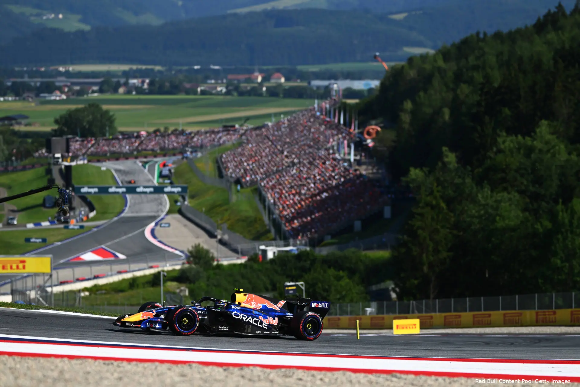 isack-hadjar-red-bull-racing-gp-oostenrijk-zaterdag-2
