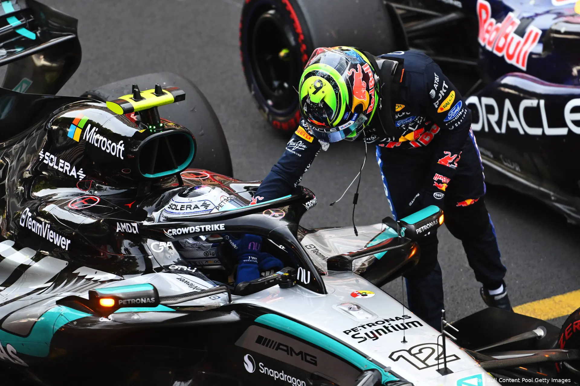 kimi-antonelli-mercedes-isack-hadjar-rb22-red-bull-racing-2026-monaco-zondag-grand-prix