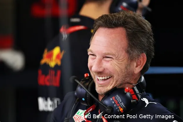 Christian Horner lacht