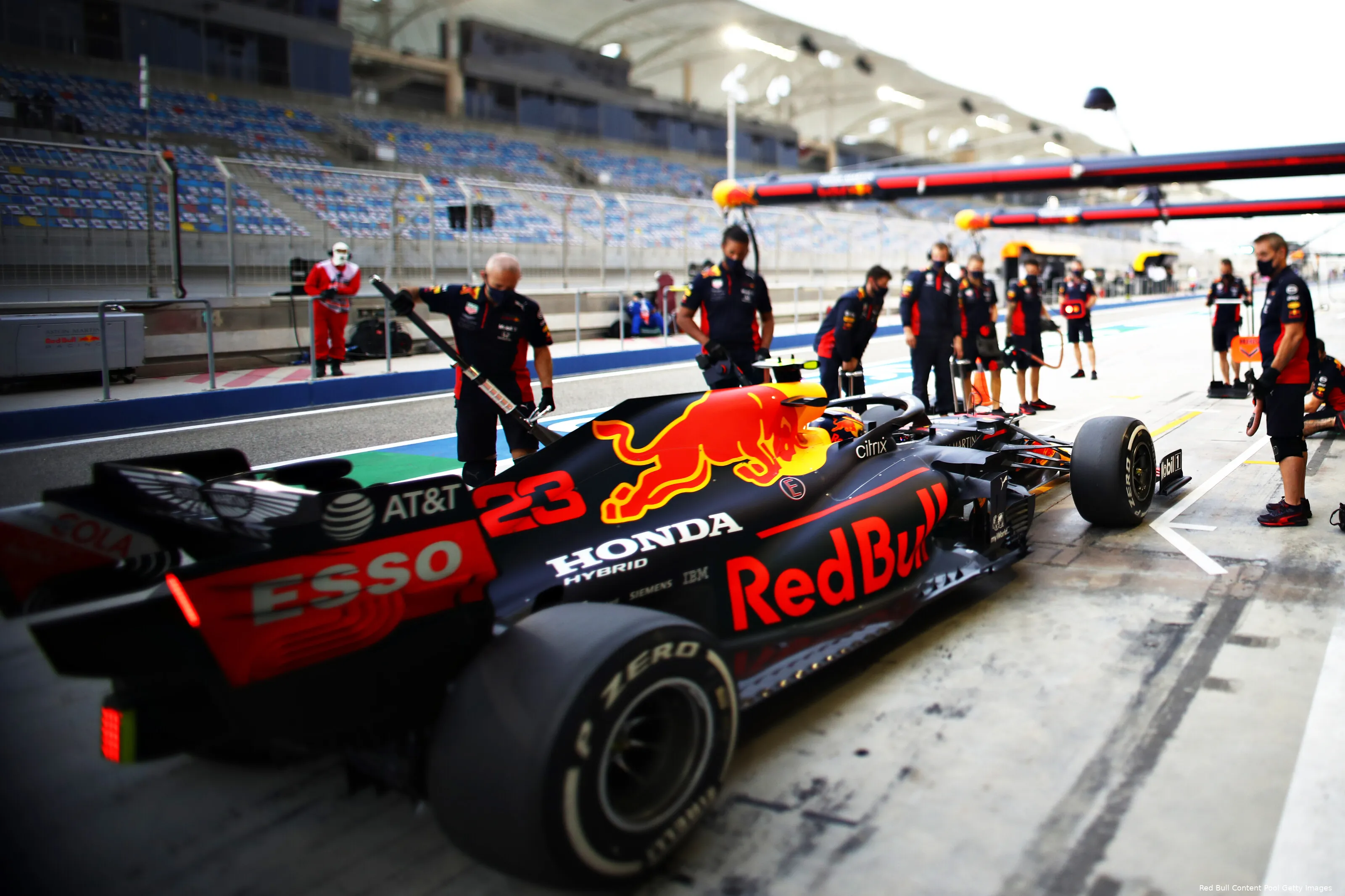 Alexander Albon VT1 Bahrein Red Bull