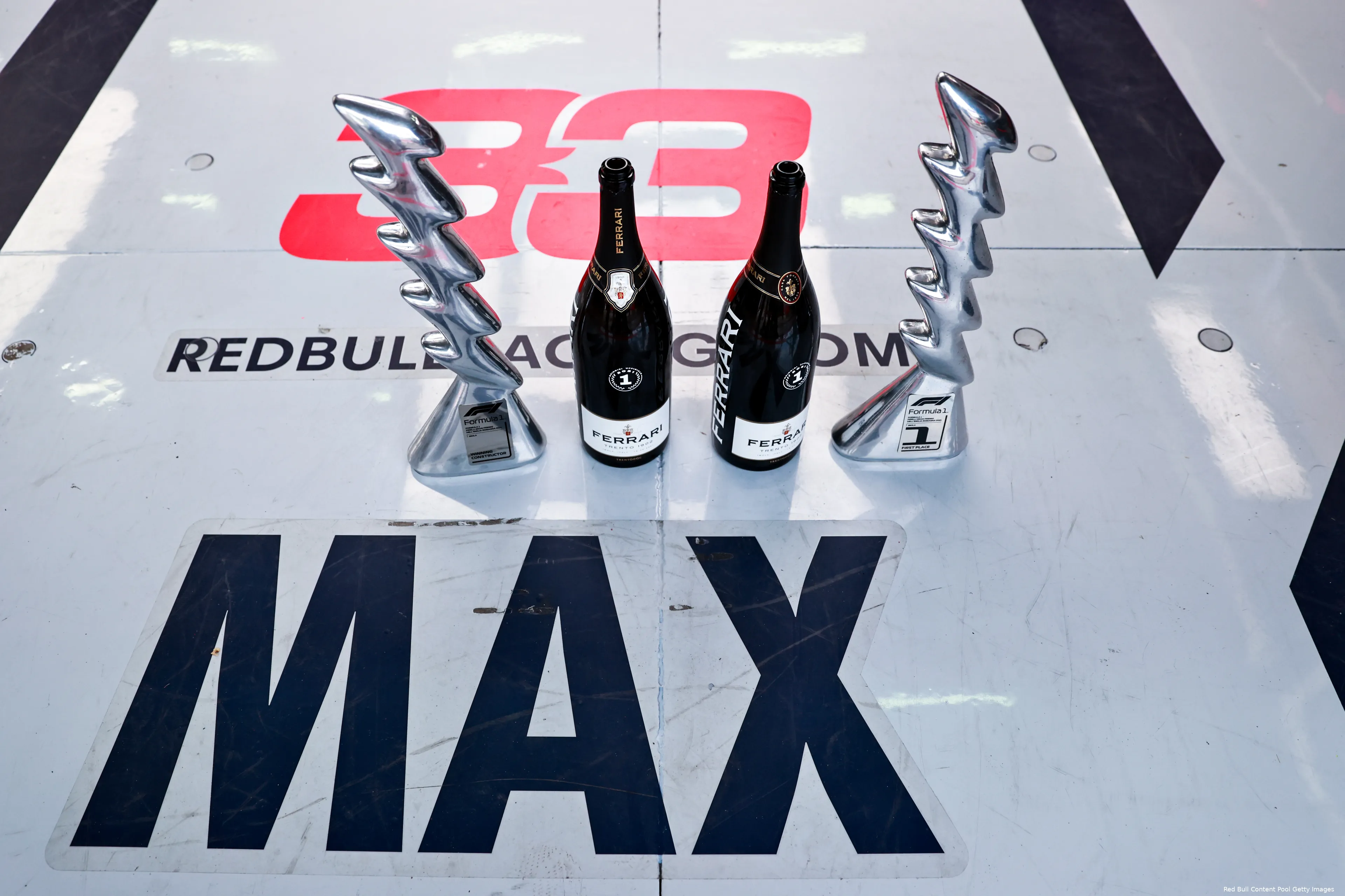 Red Bull Racing trofee Imola