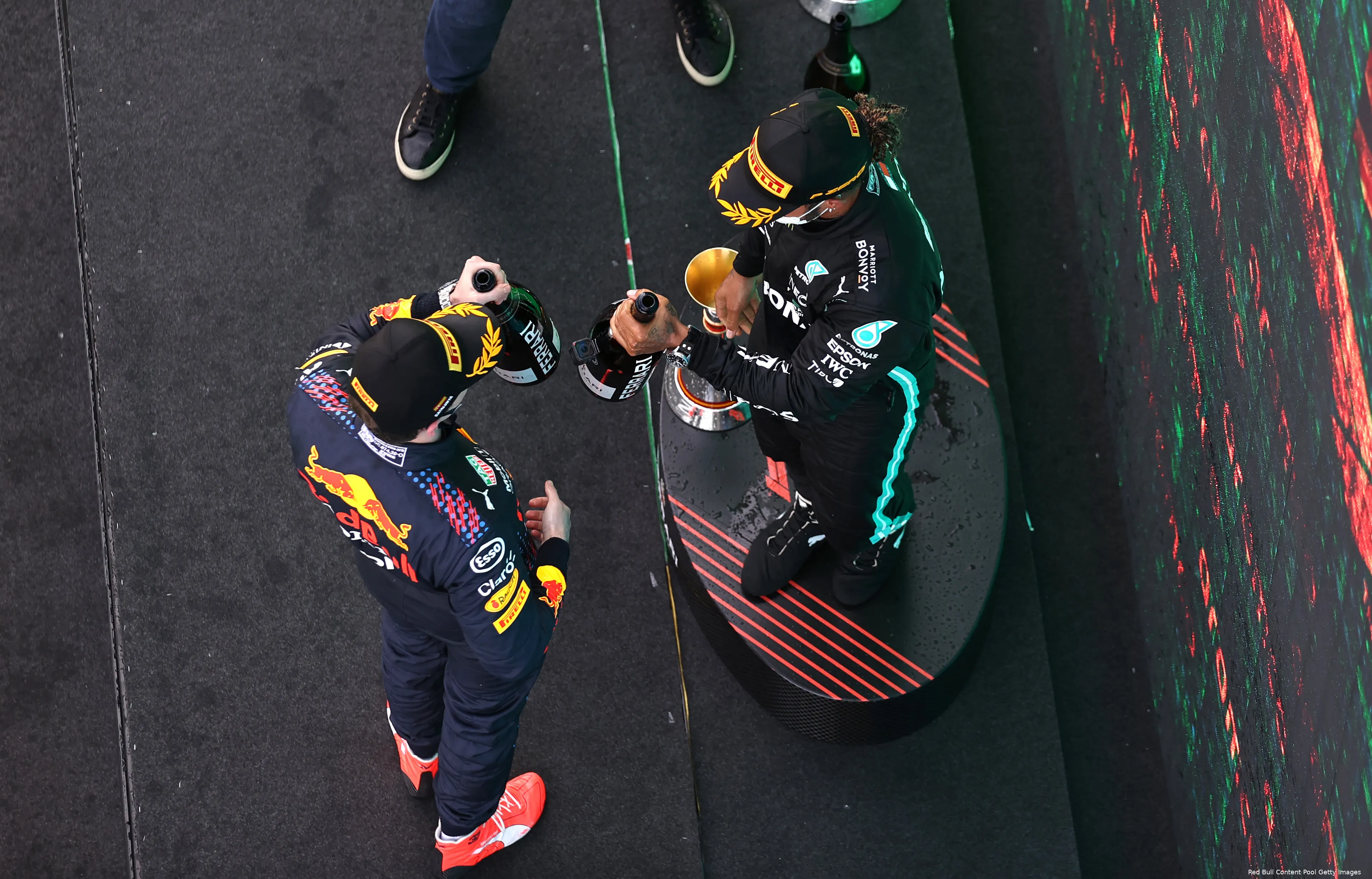 Max Verstappen Lewis Hamilton boven