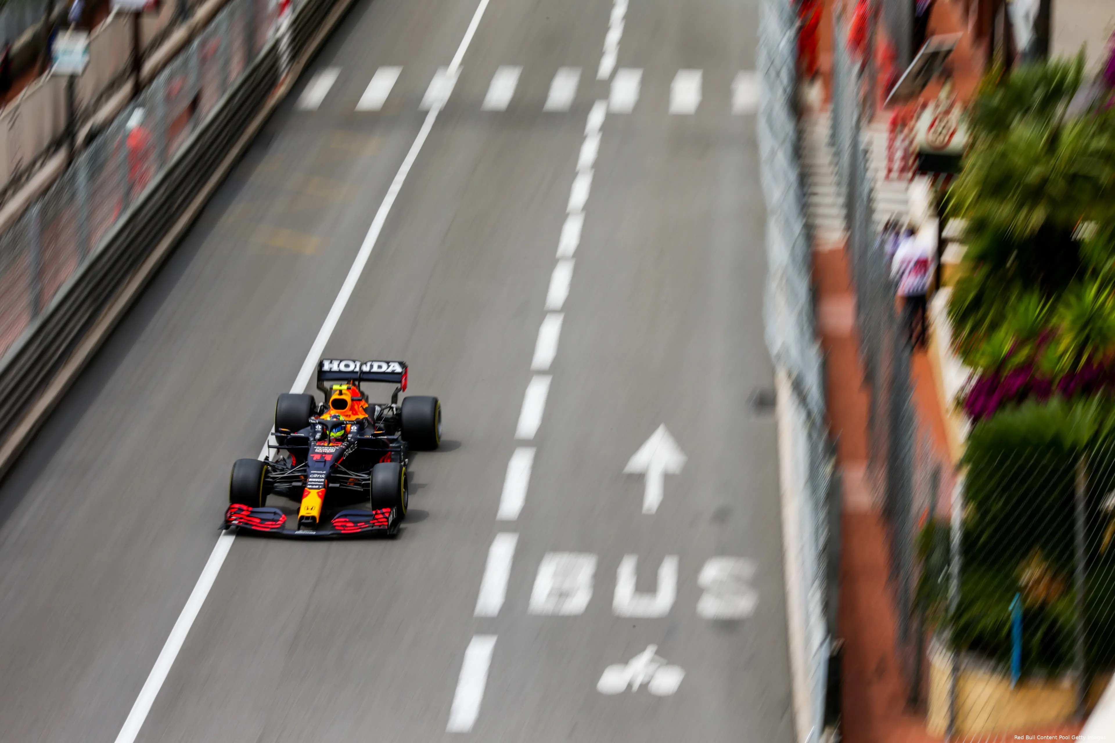 sergio perez hoe laat begint de grand prix van monaco 2021