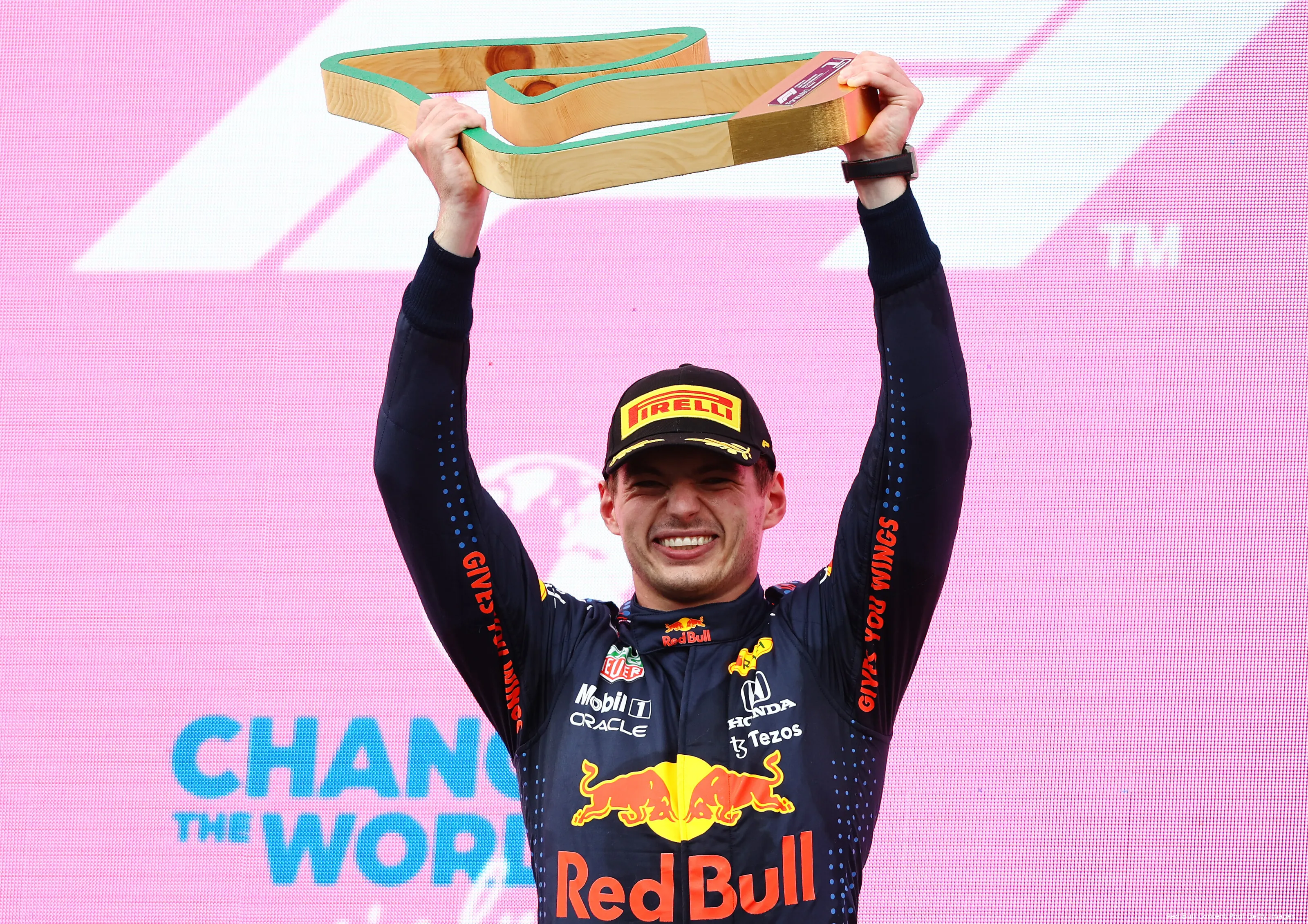 Max verstappen podium red bull racing