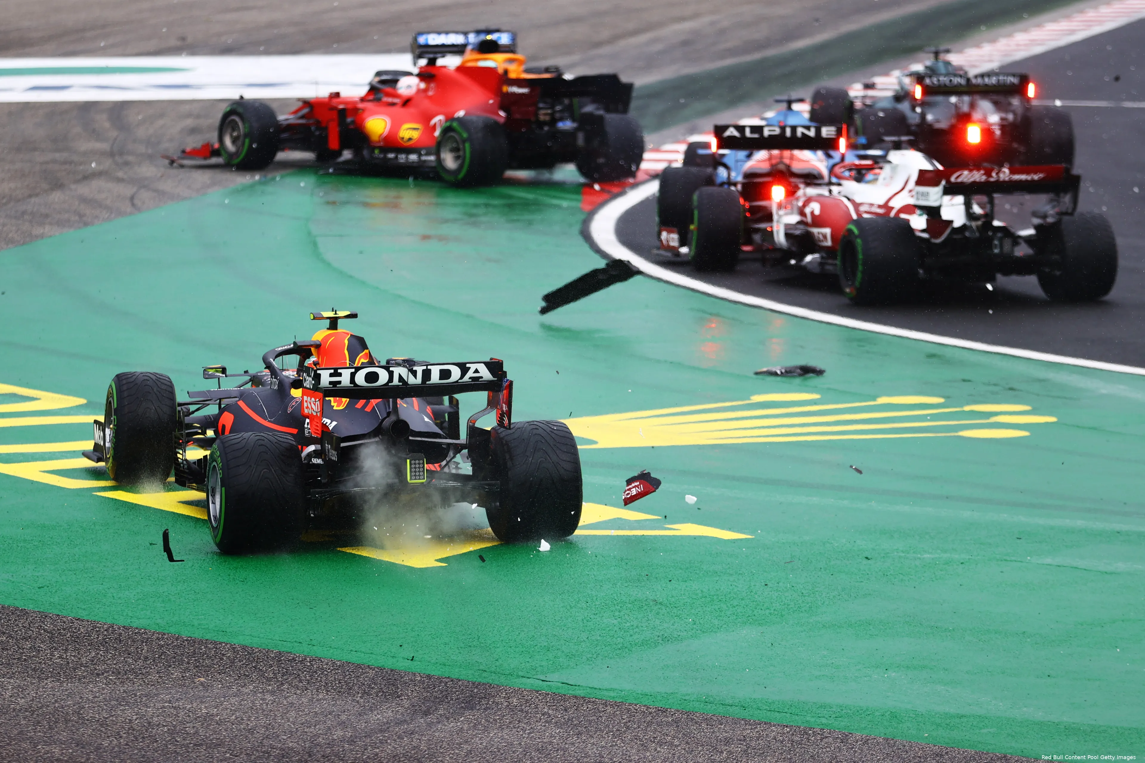 gp hongarije crash verstappen 2