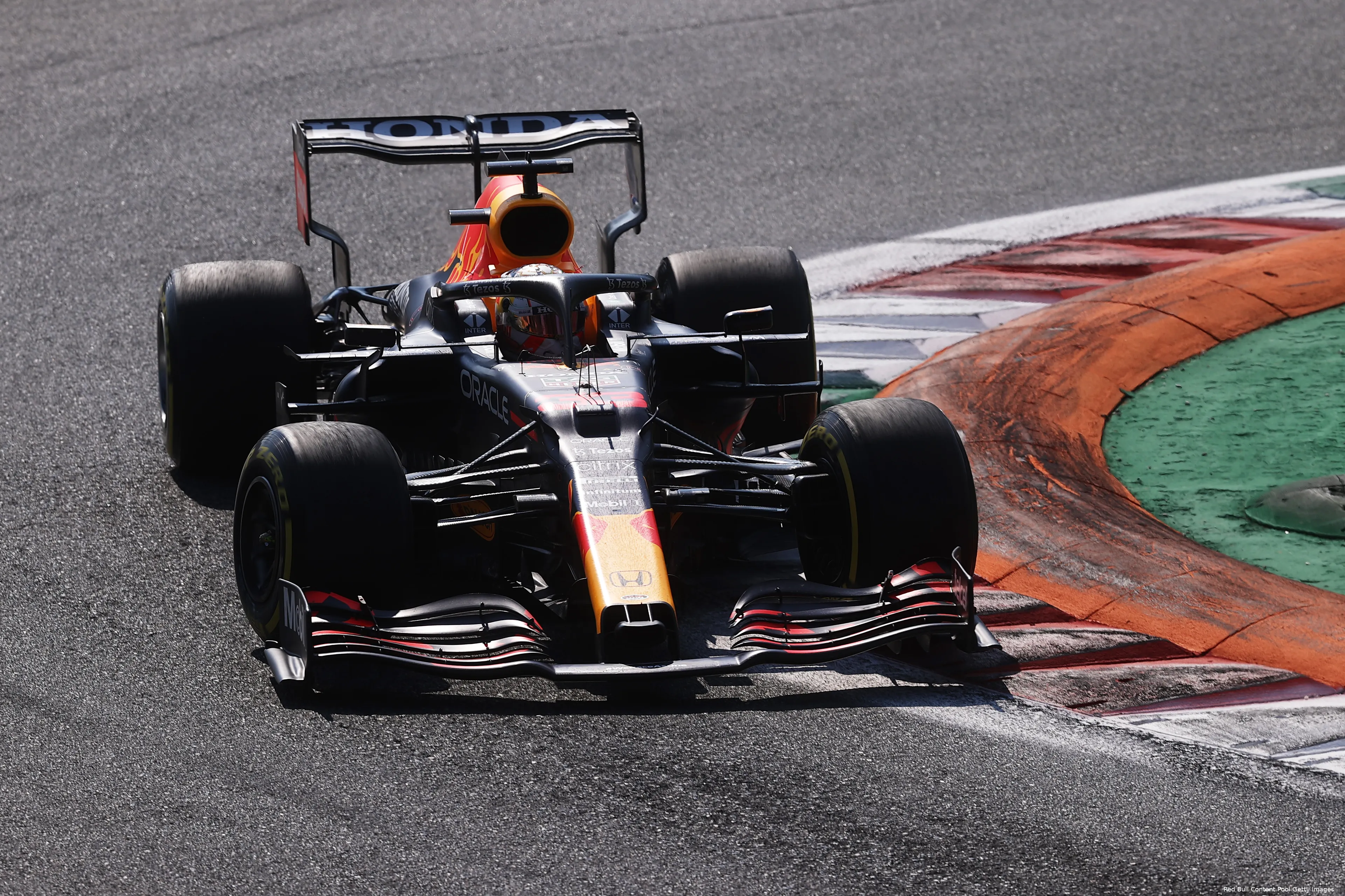 Max Verstappen RB16B Red Bull Italië