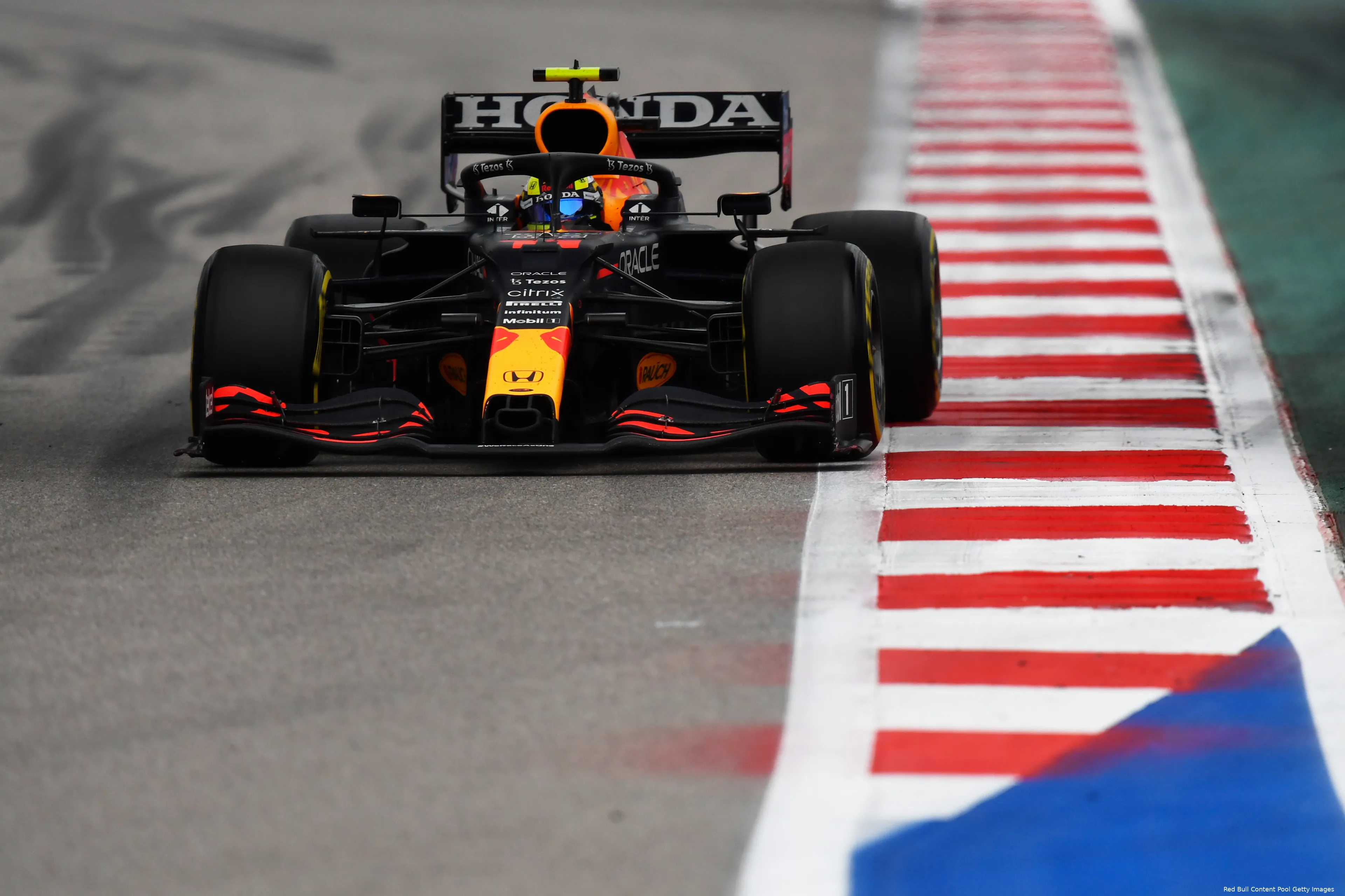 Sergio Pérez RB16B Red Bull Rusland