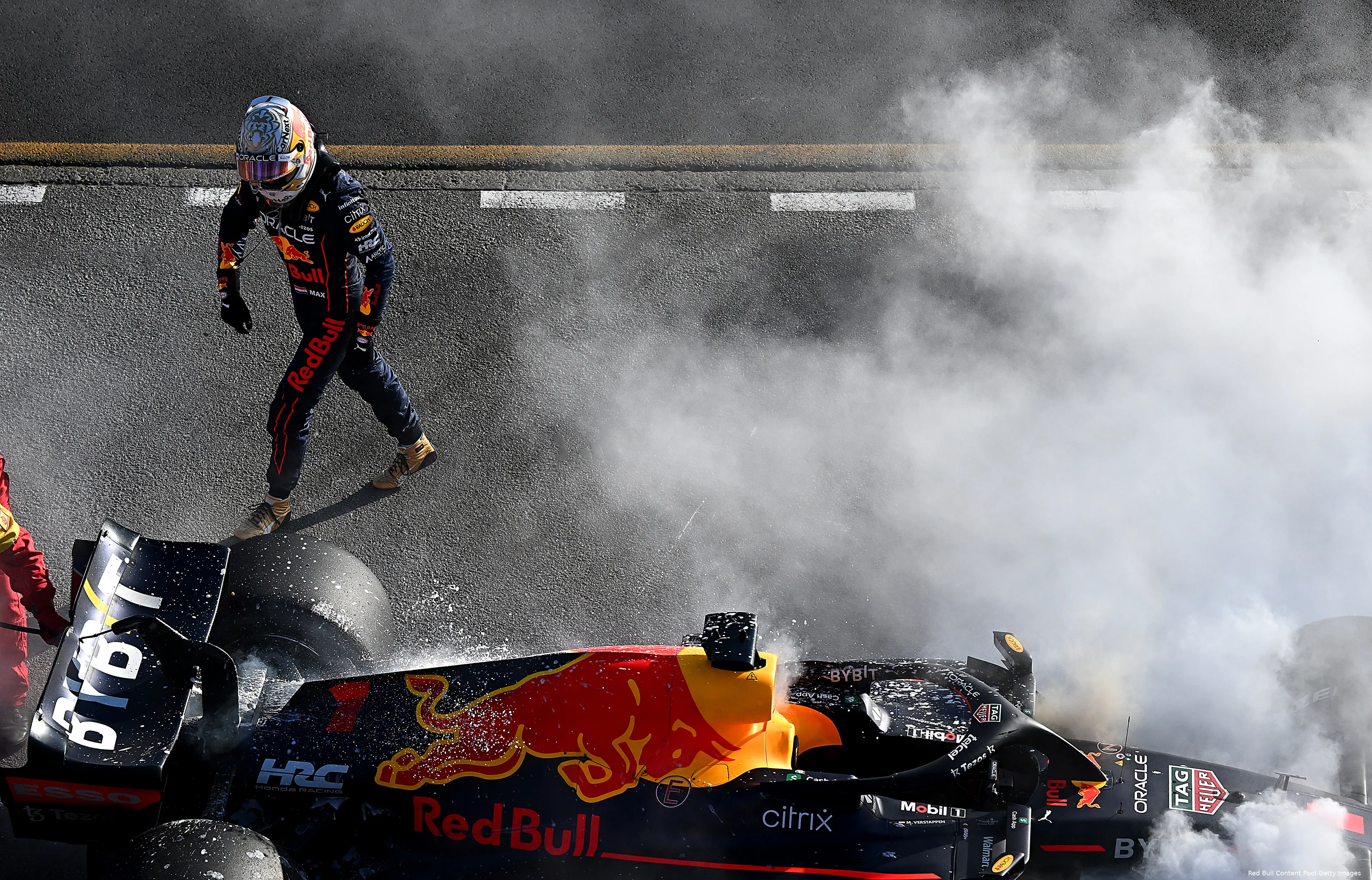 Max verstappen dnf red bull