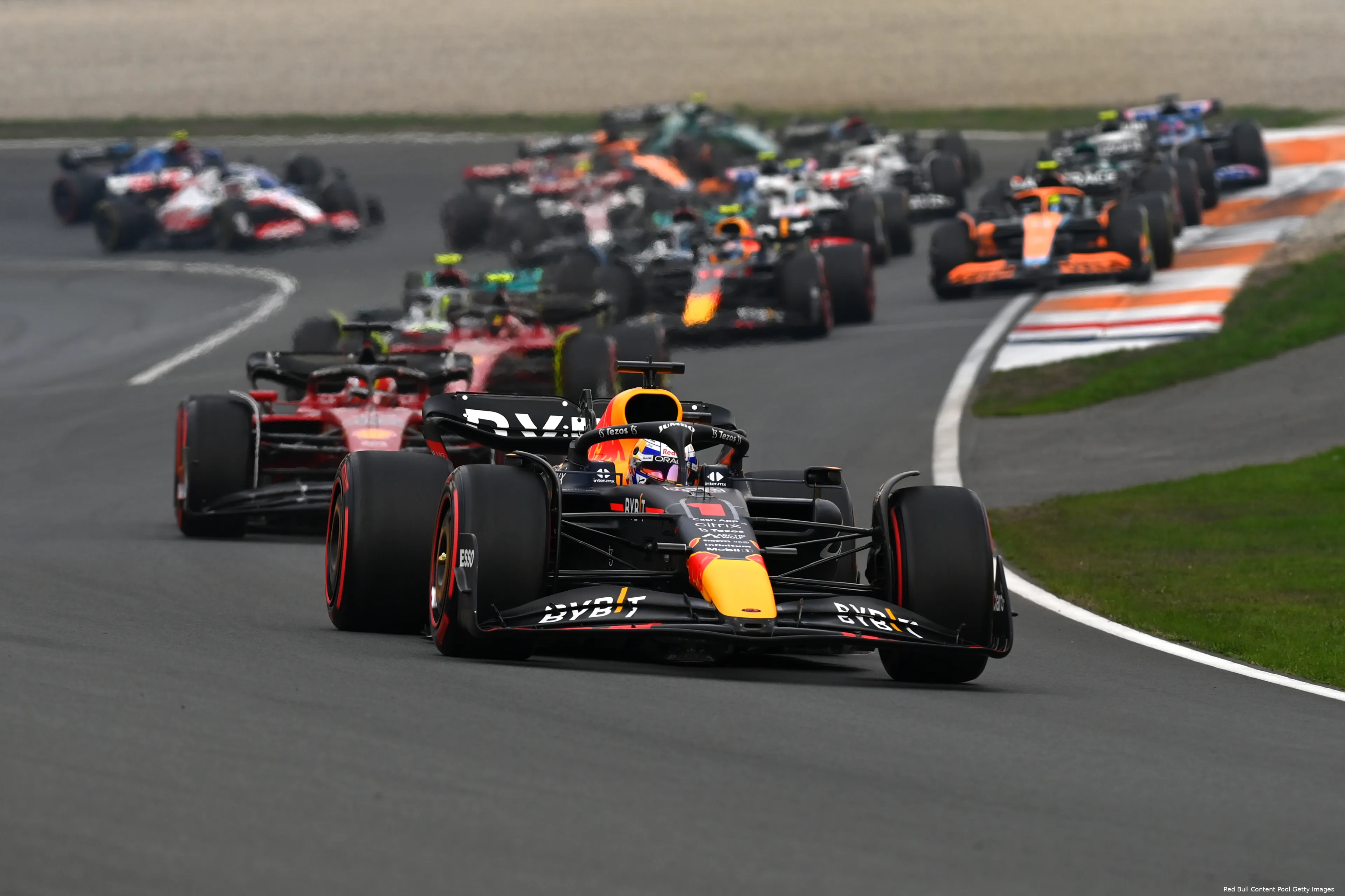 max verstappen rb18 red bull racing f1 gp nederland 2022