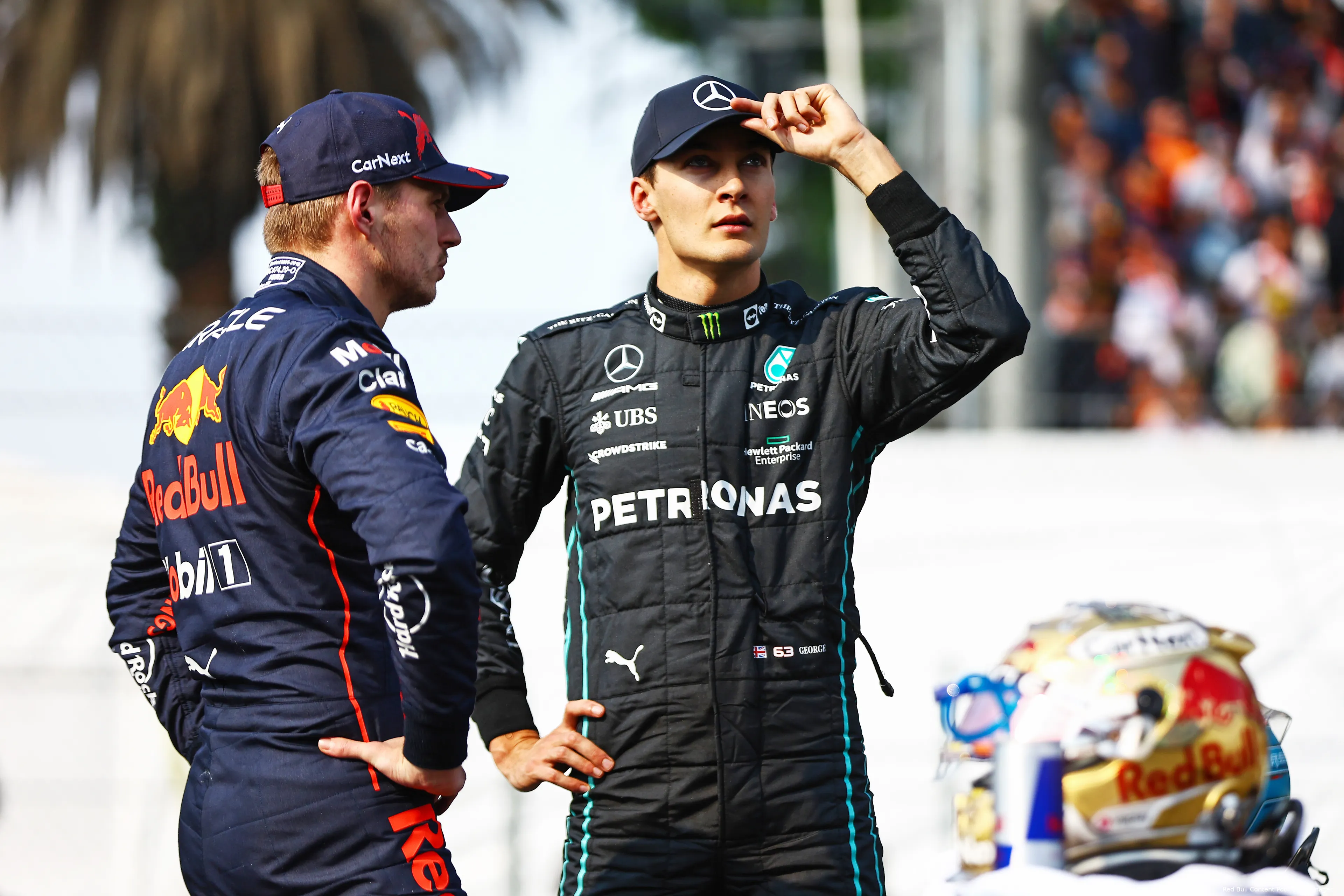 Max Verstappen George Russell Red Bull Racing Mercedes F1 GP Mexico 2022