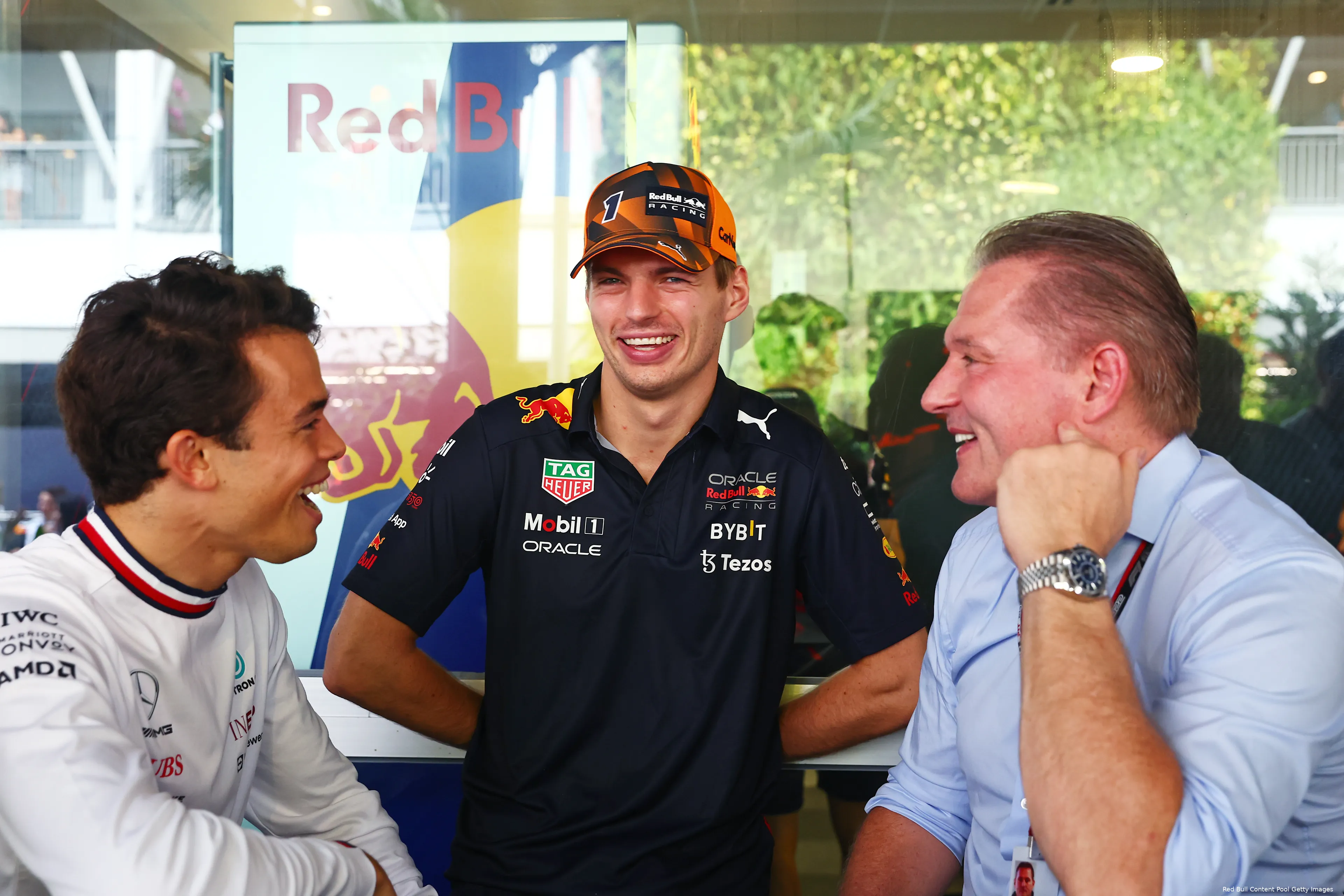 nyck de vries max verstappen jos verstappen red bull racing f1 gp singapore 2022